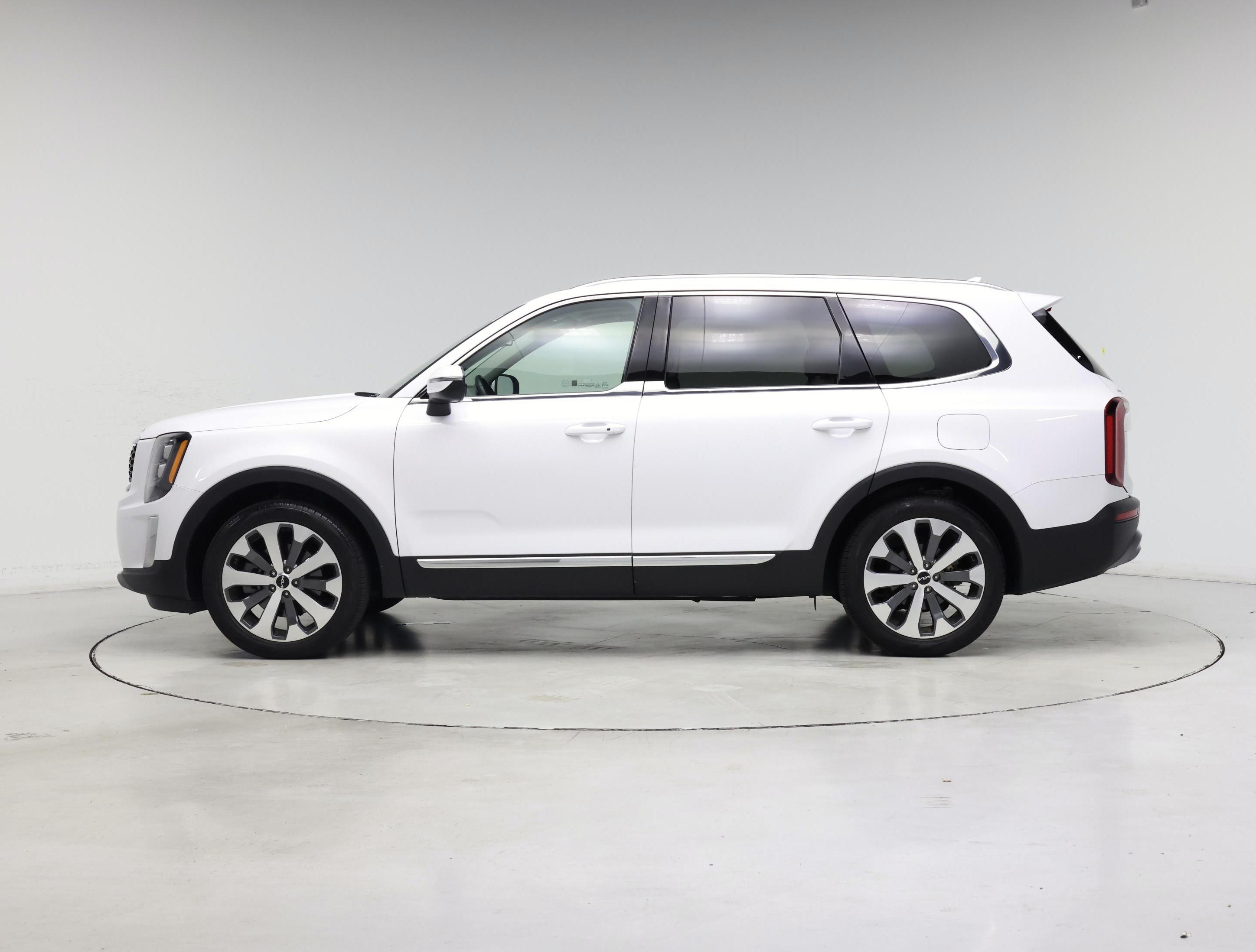 Thumbnail: 2022 Kia Telluride - 3