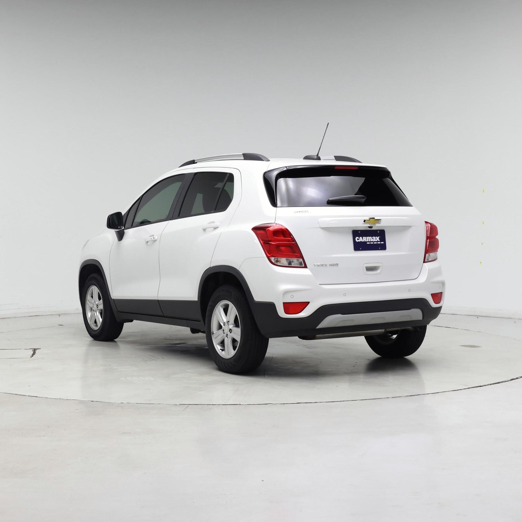 Thumbnail: 2022 Chevrolet Trax - 2