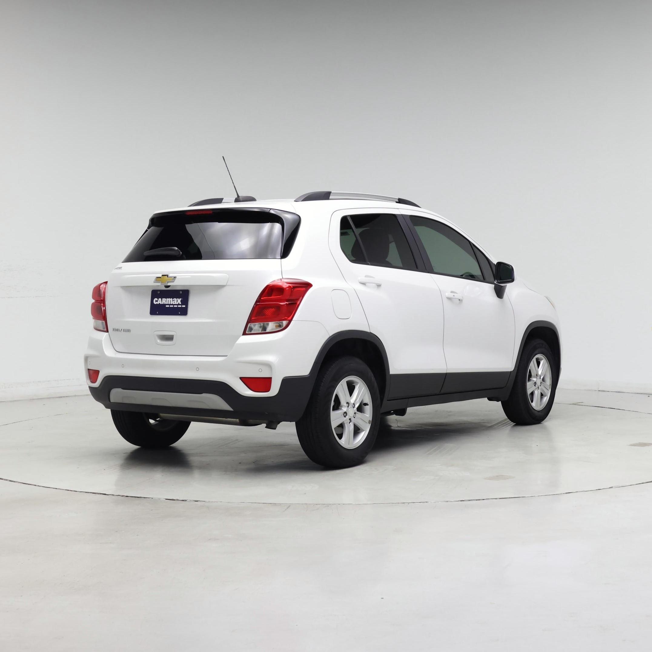 Thumbnail: 2022 Chevrolet Trax - 8