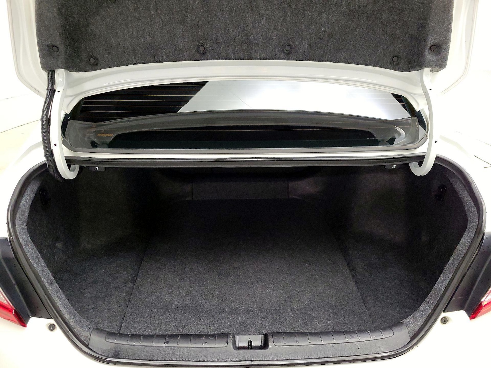 2022 Honda Accord Sport - Photo 22