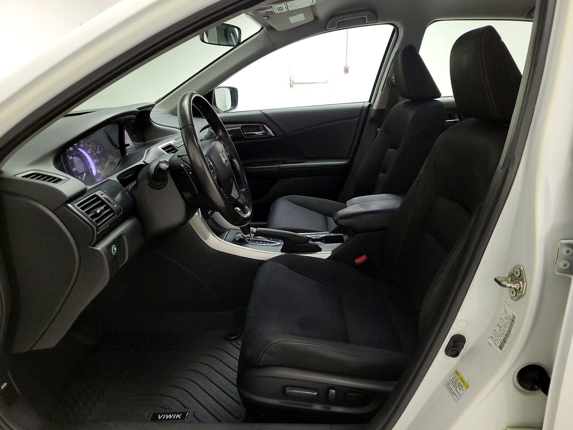 Thumbnail: 2015 Honda Accord - 11