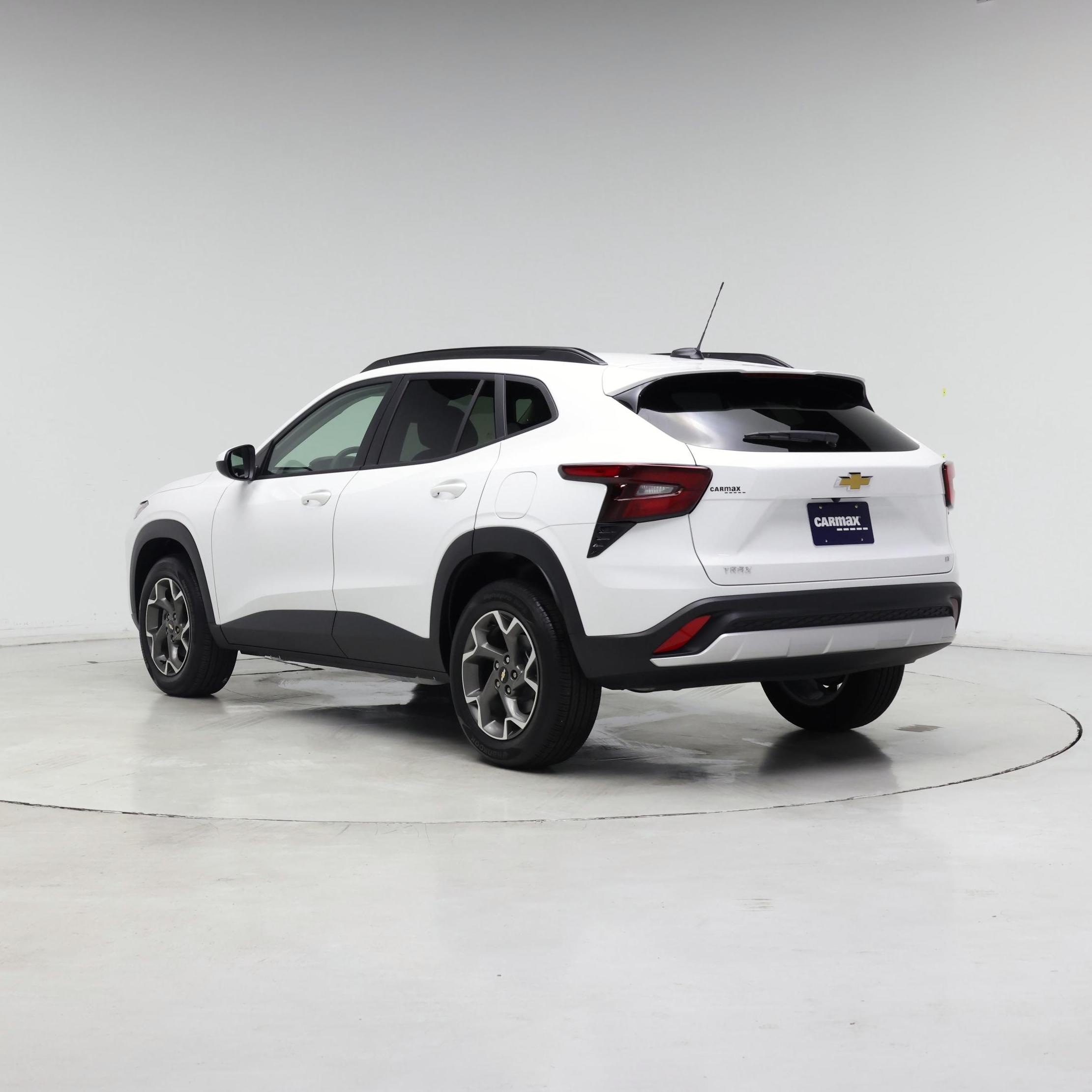 Thumbnail: 2025 Chevrolet Trax - 2