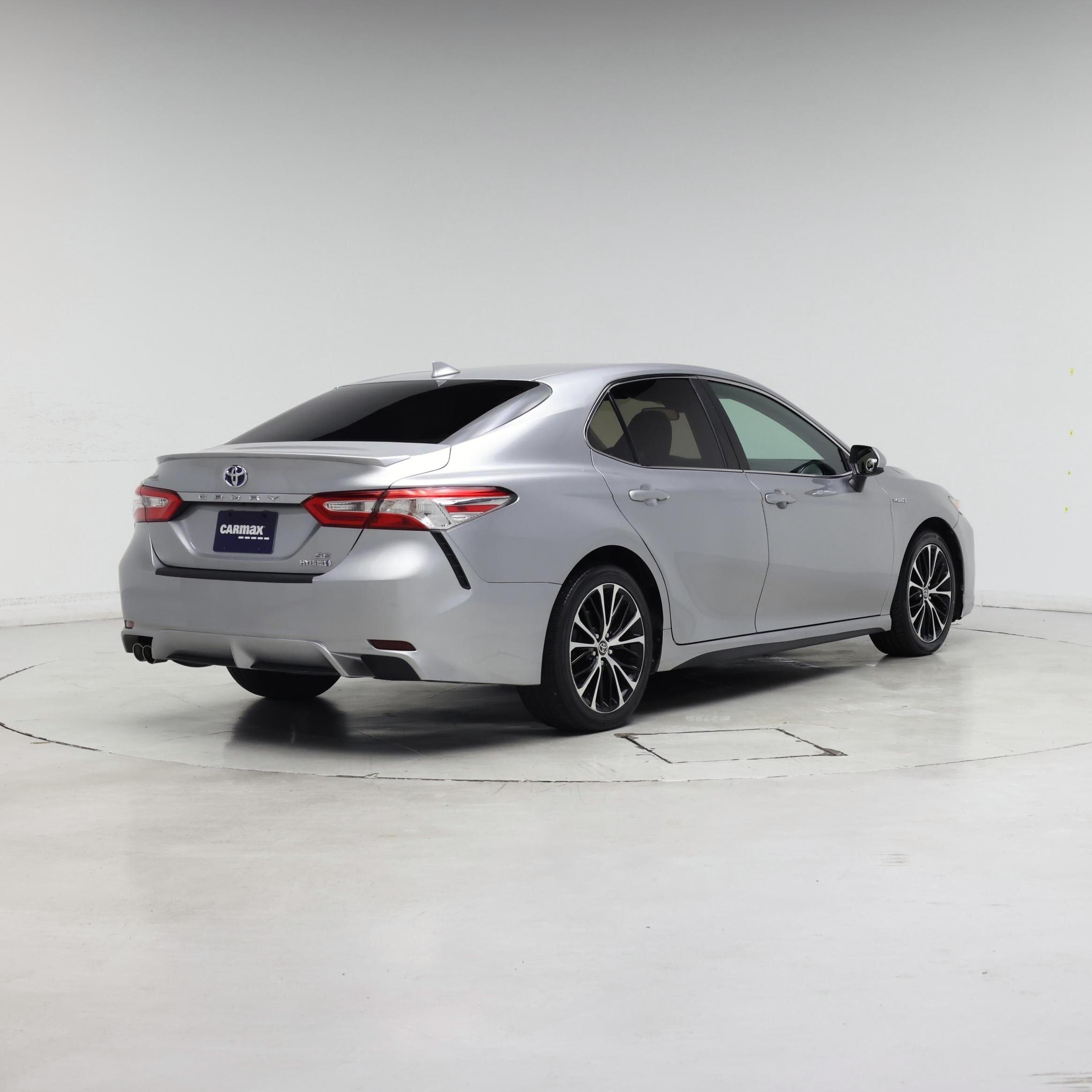 Thumbnail: 2020 Toyota Camry - 8