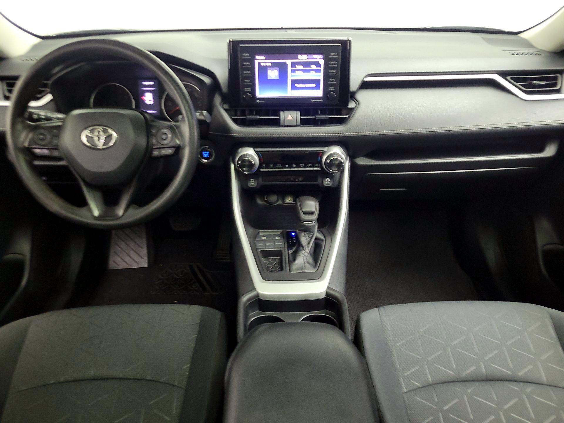 Thumbnail: 2021 Toyota RAV4 - 9