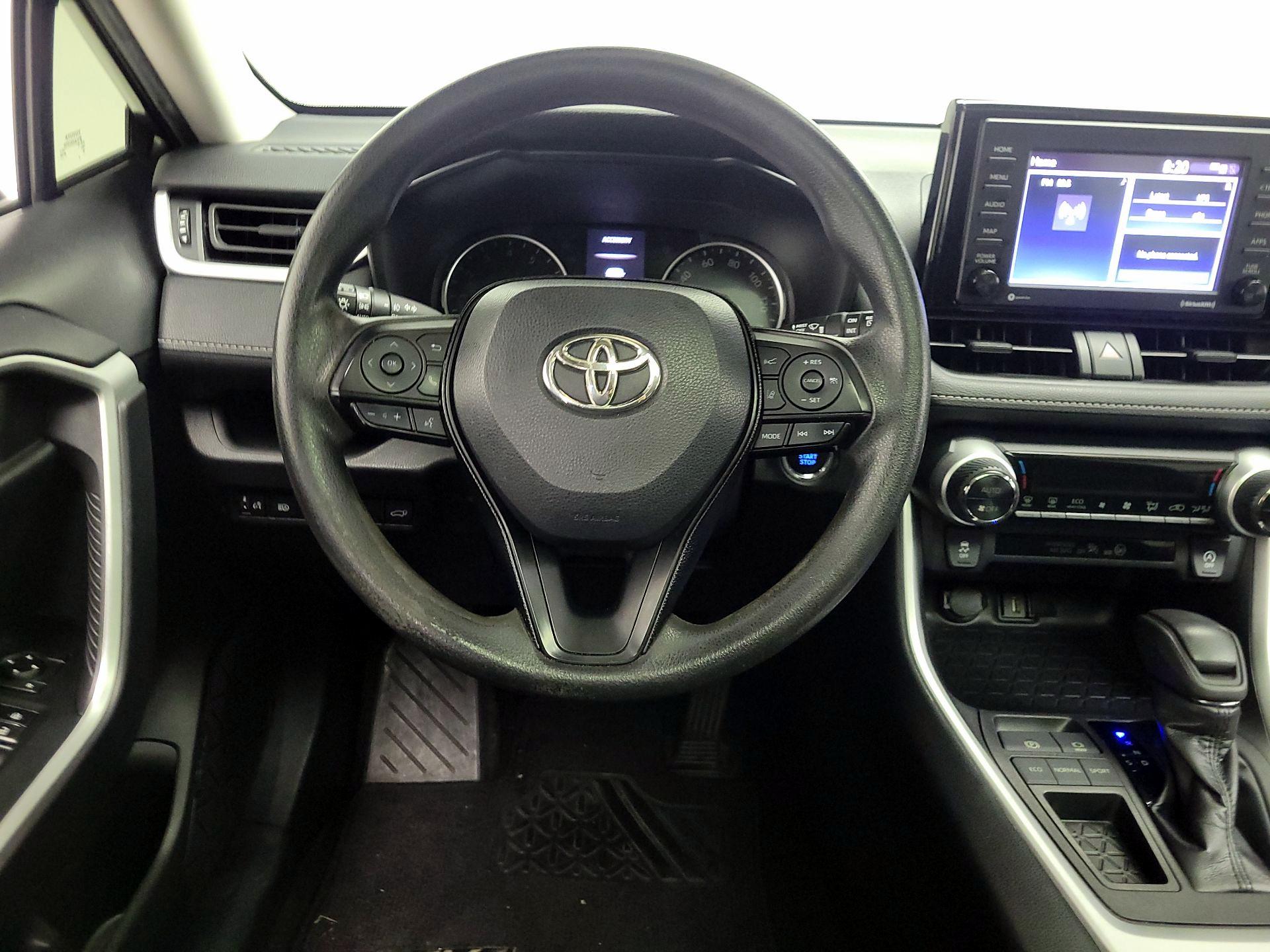 Thumbnail: 2021 Toyota RAV4 - 10