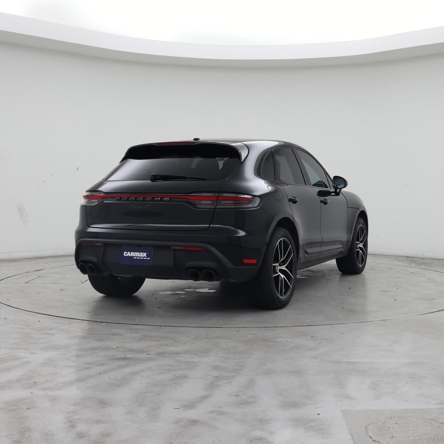Thumbnail: 2023 Porsche Macan - 8