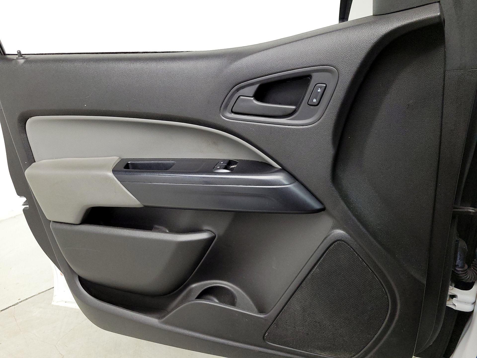 Thumbnail: 2016 Chevrolet Colorado - 12