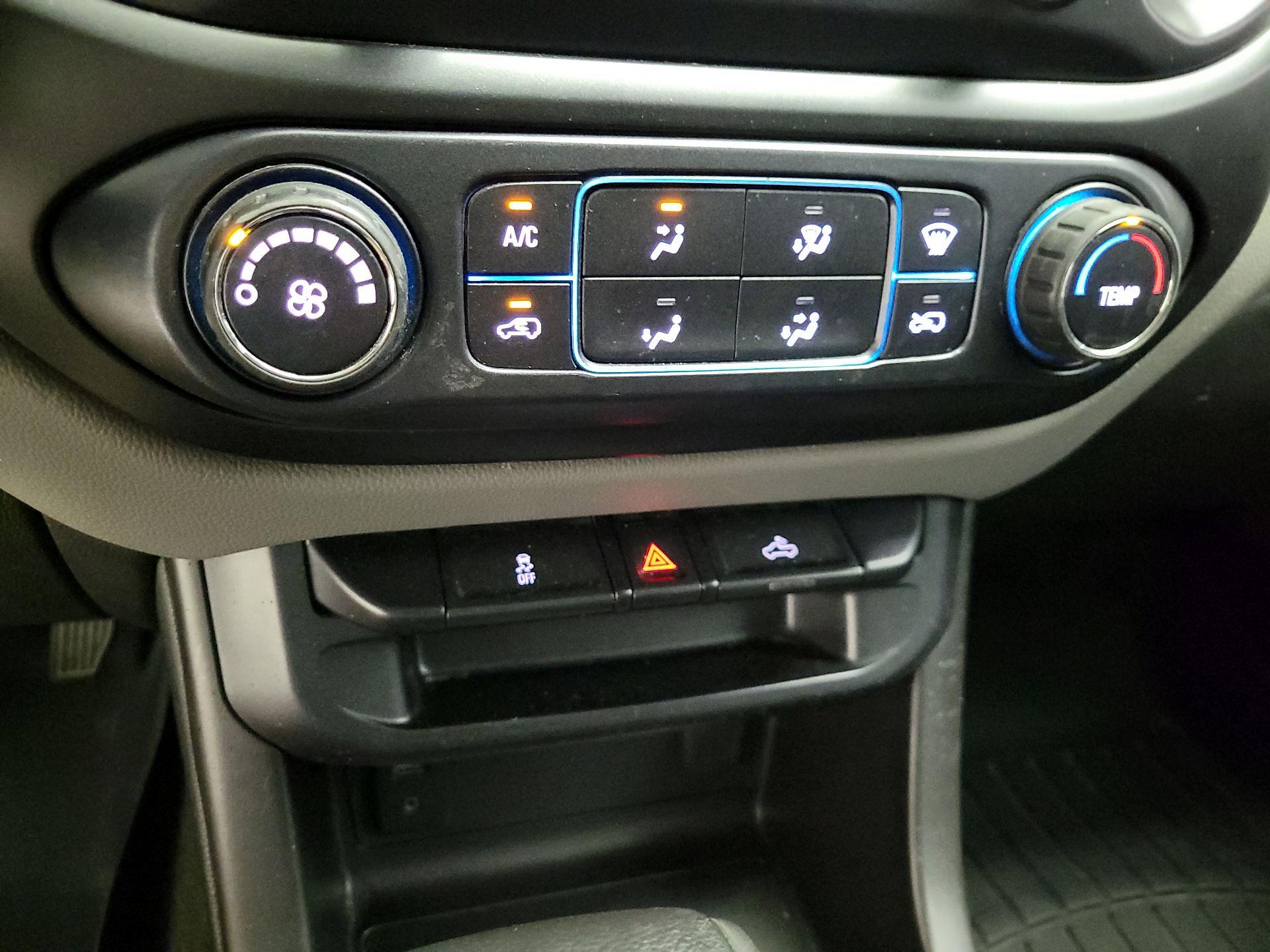 Thumbnail: 2016 Chevrolet Colorado - 16