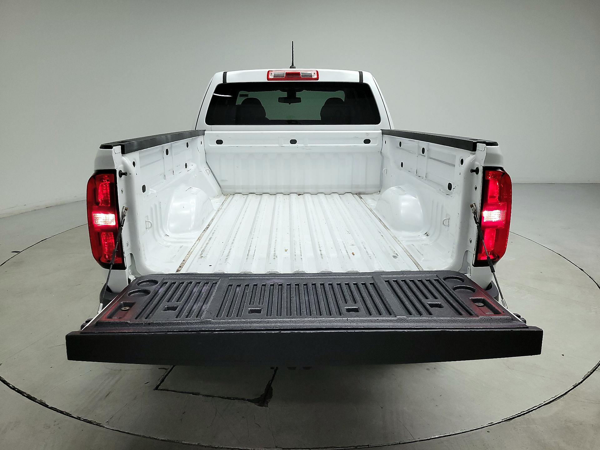 Thumbnail: 2016 Chevrolet Colorado - 20