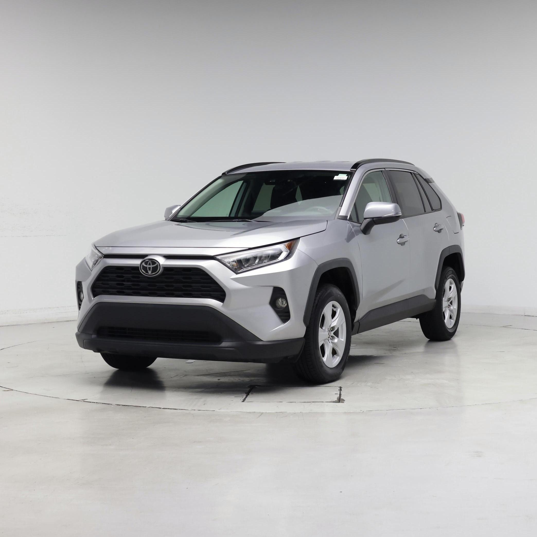 Thumbnail: 2021 Toyota RAV4 - 4