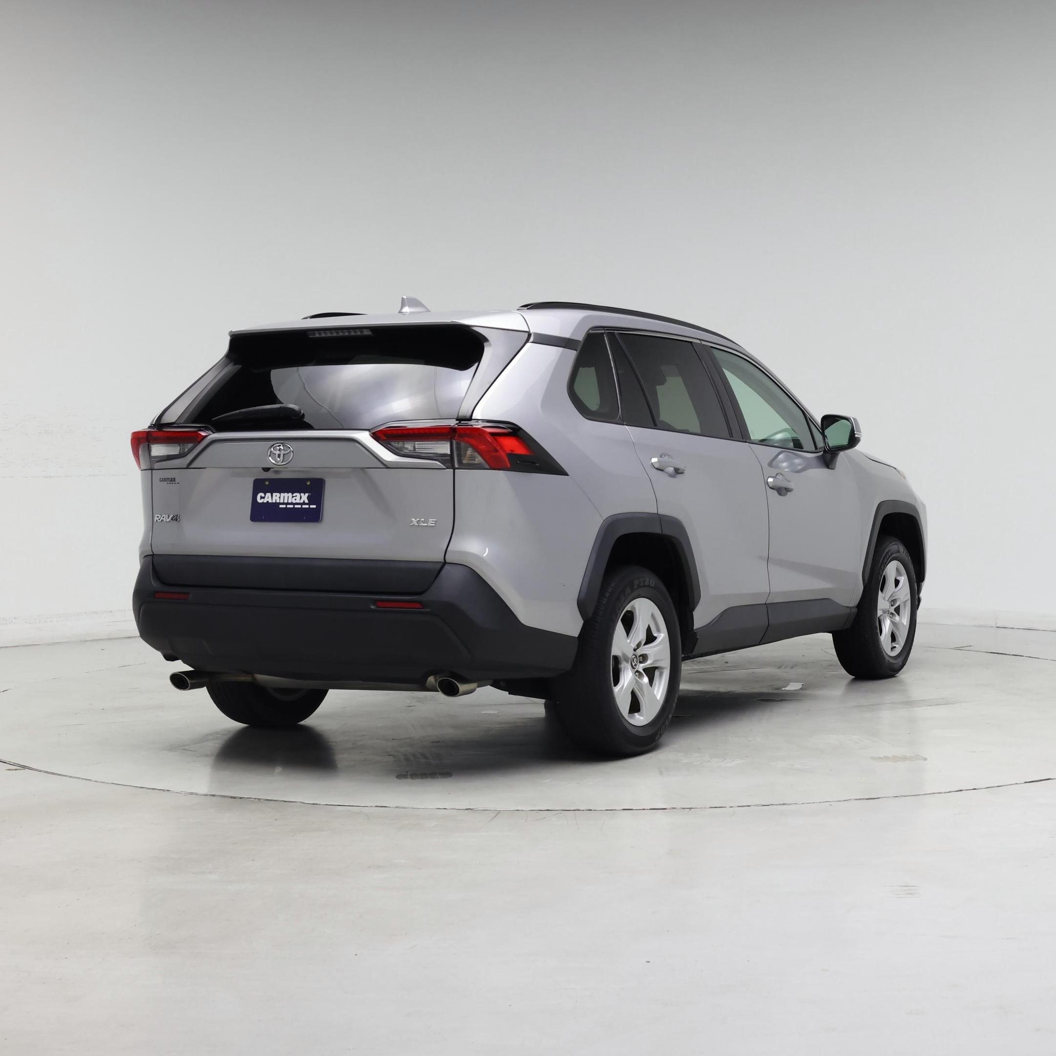 Thumbnail: 2021 Toyota RAV4 - 8