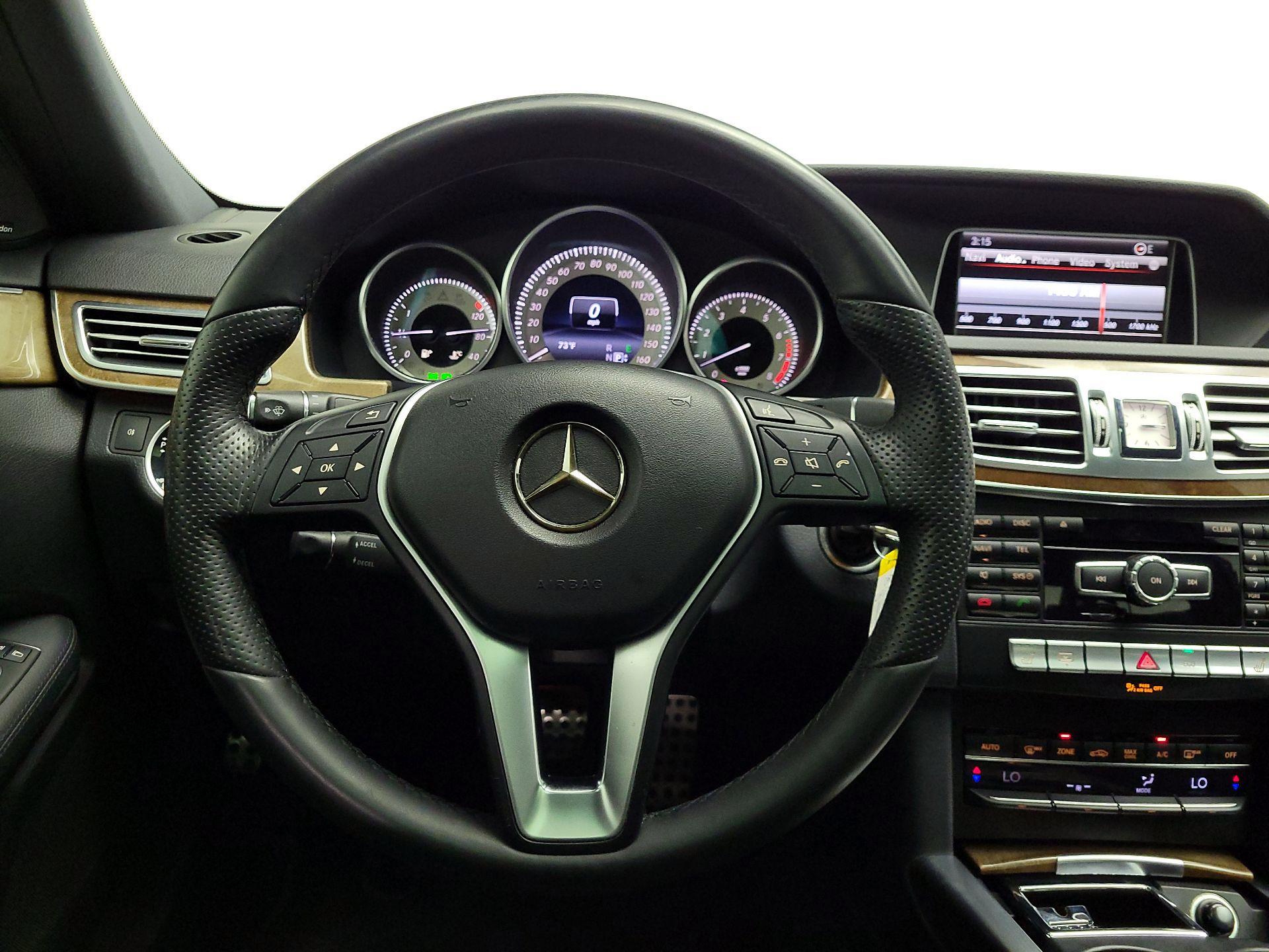 Thumbnail: 2015 Mercedes-Benz E-Class - 10