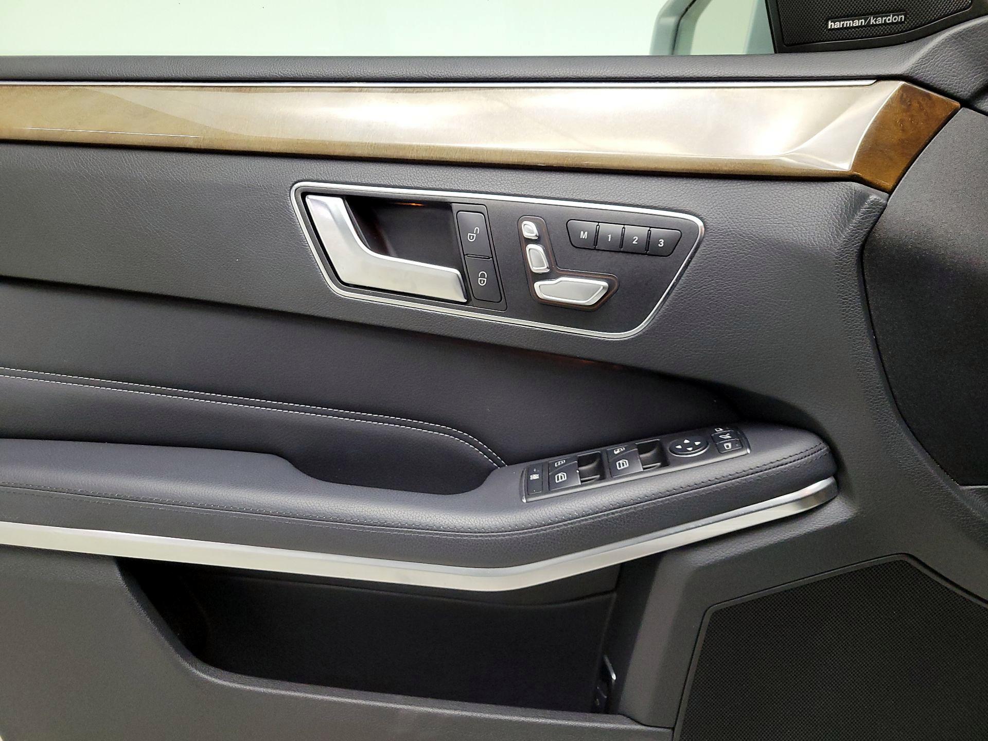 Thumbnail: 2015 Mercedes-Benz E-Class - 12