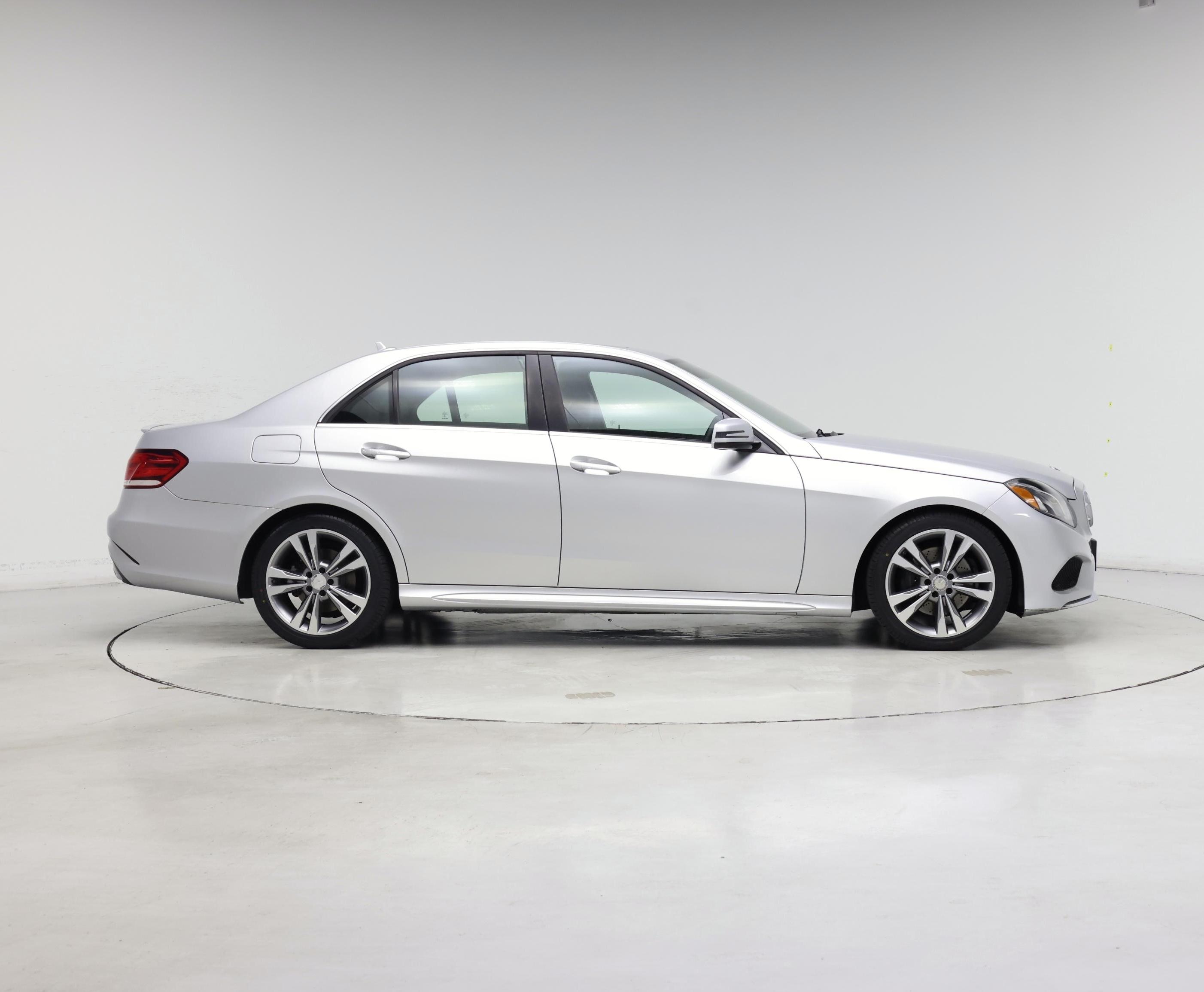 Thumbnail: 2015 Mercedes-Benz E-Class - 7