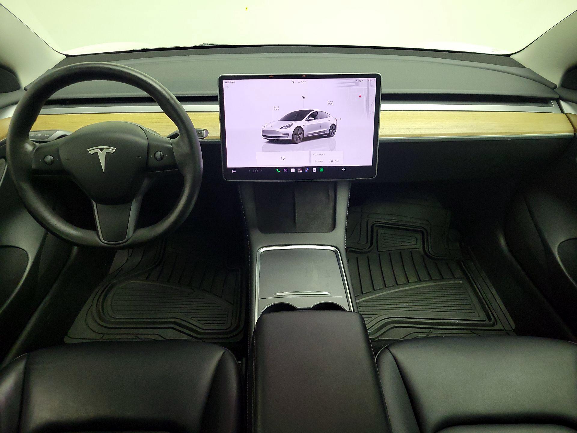 Thumbnail: 2023 Tesla Model 3 - 9