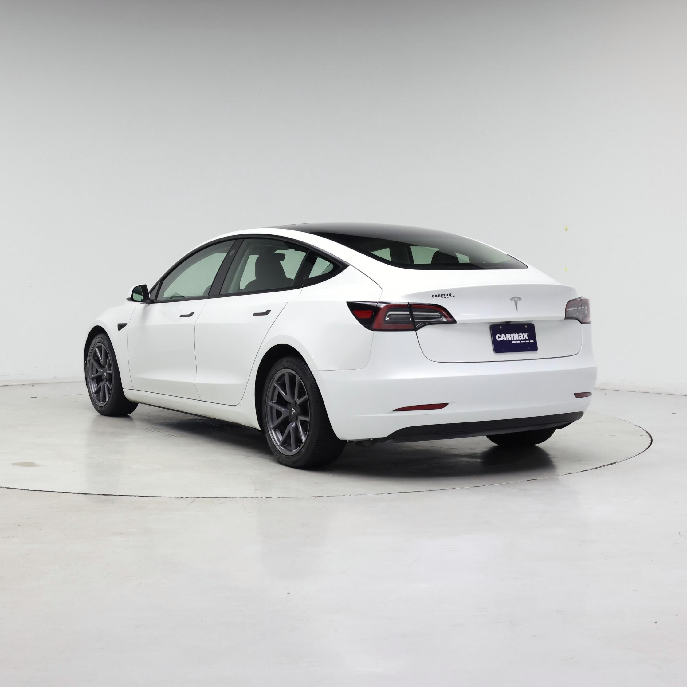 Thumbnail: 2023 Tesla Model 3 - 2