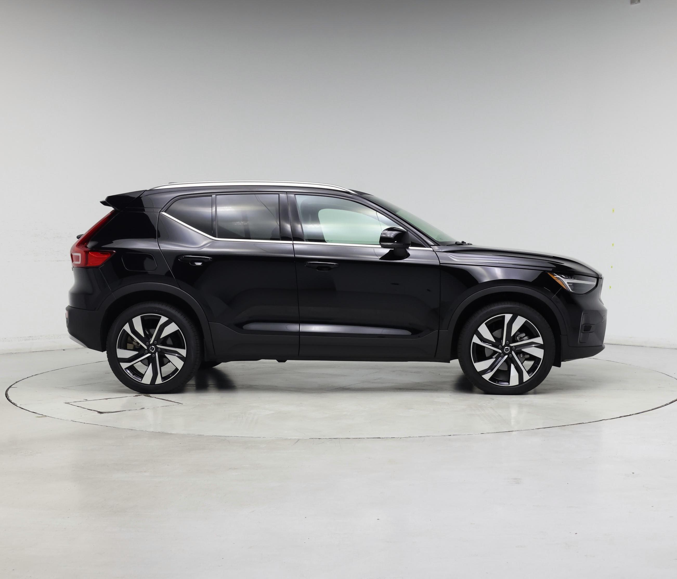 Thumbnail: 2024 Volvo XC40 - 7