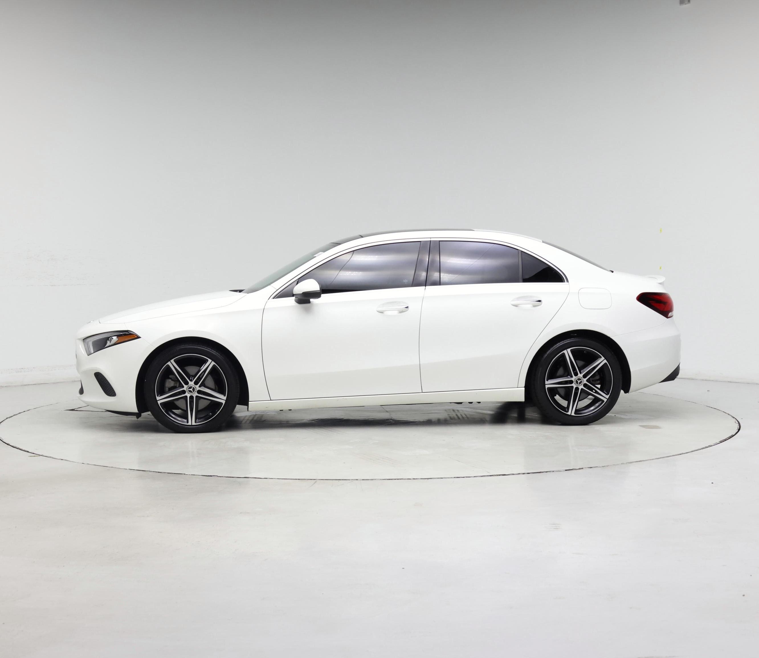 Thumbnail: 2021 Mercedes-Benz A-Class - 3