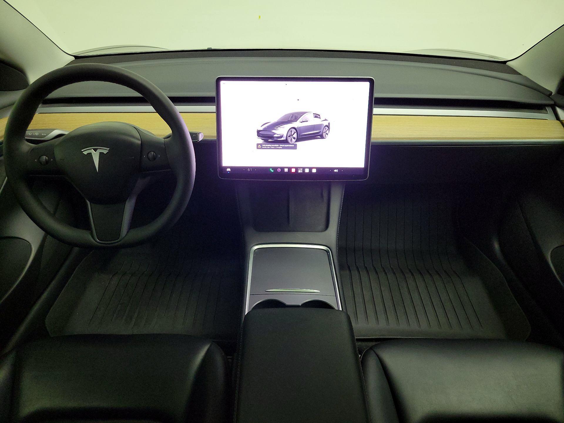 Thumbnail: 2023 Tesla Model 3 - 9