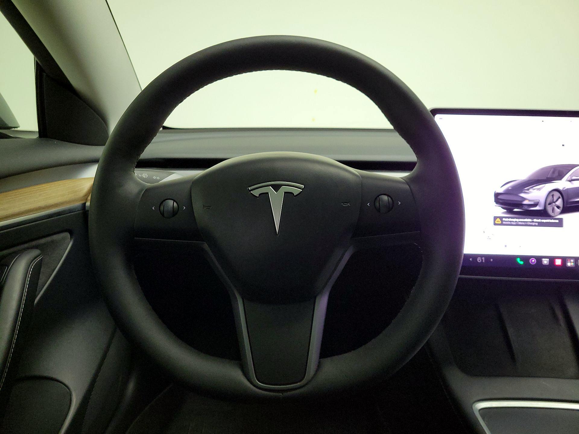 Thumbnail: 2023 Tesla Model 3 - 10