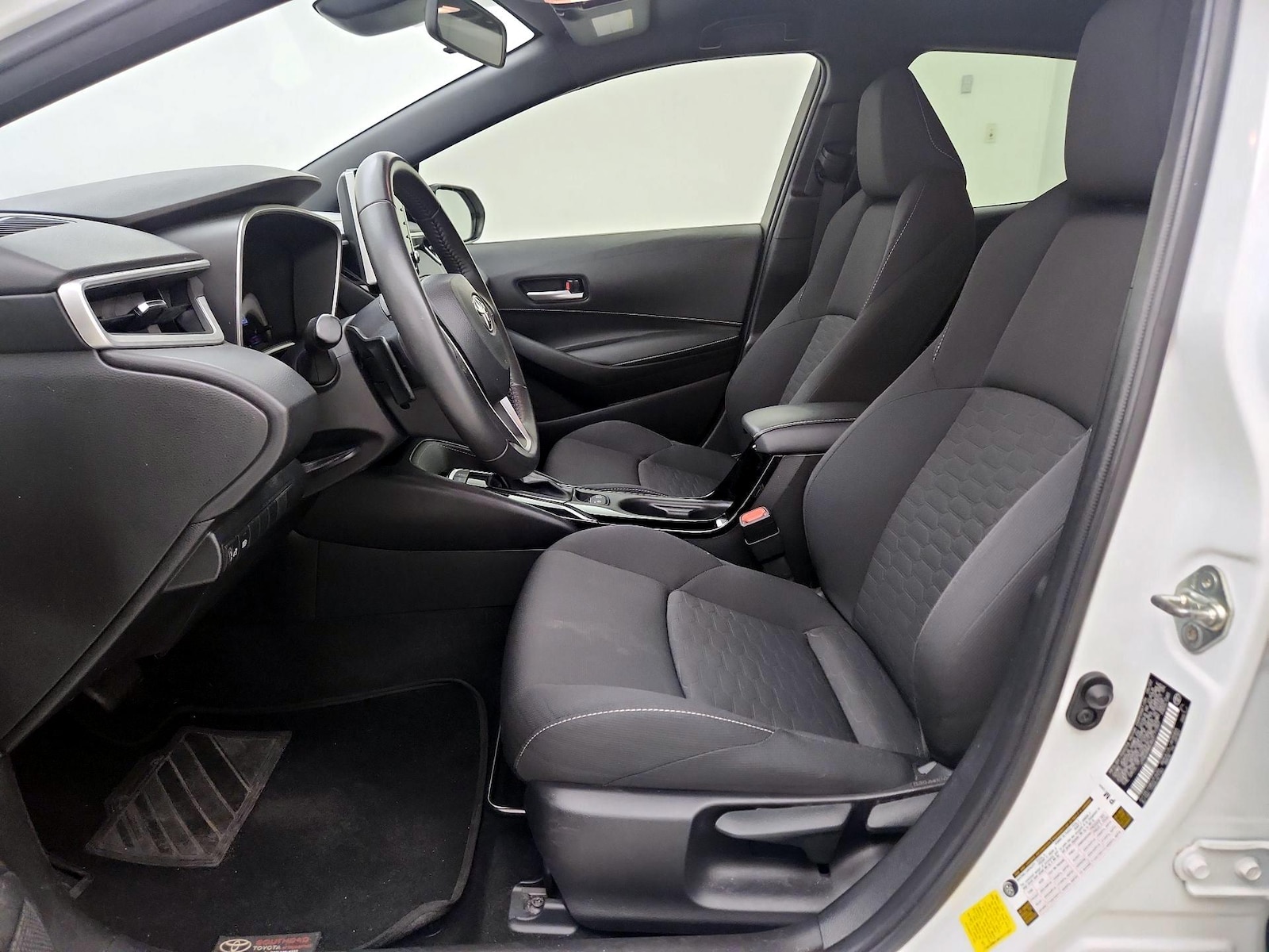 2022 Toyota Corolla Hatchback Nightshade - Photo 12