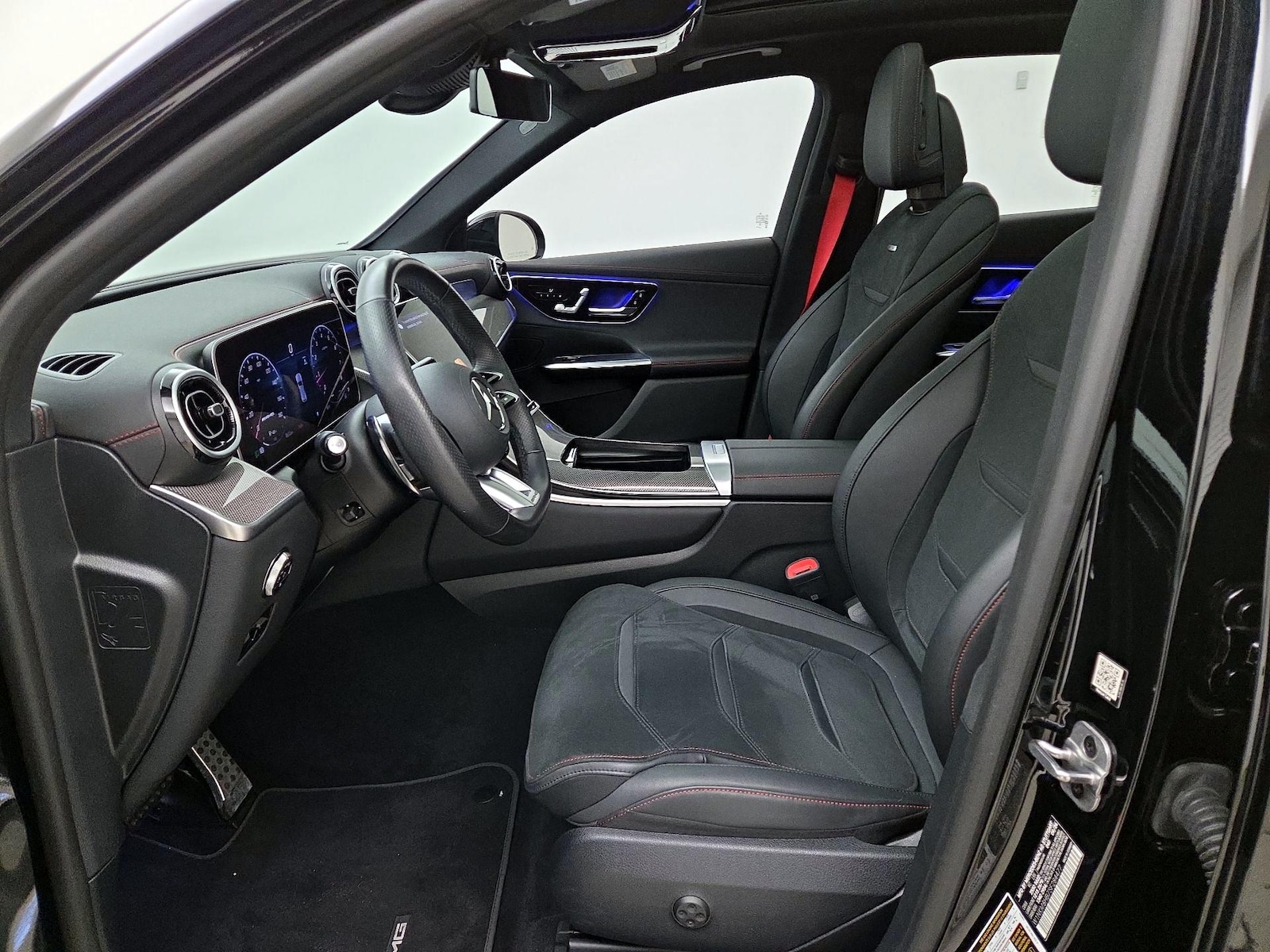 2025 Mercedes-Benz GLC AMG GLC43 - Photo 12