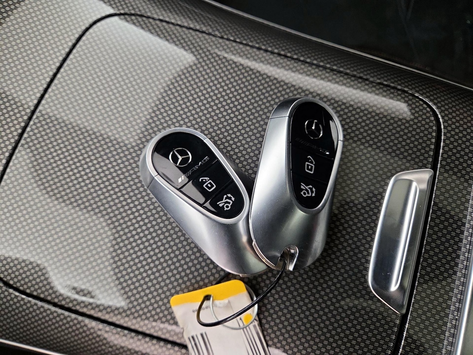 2025 Mercedes-Benz GLC AMG GLC43 - Photo 24