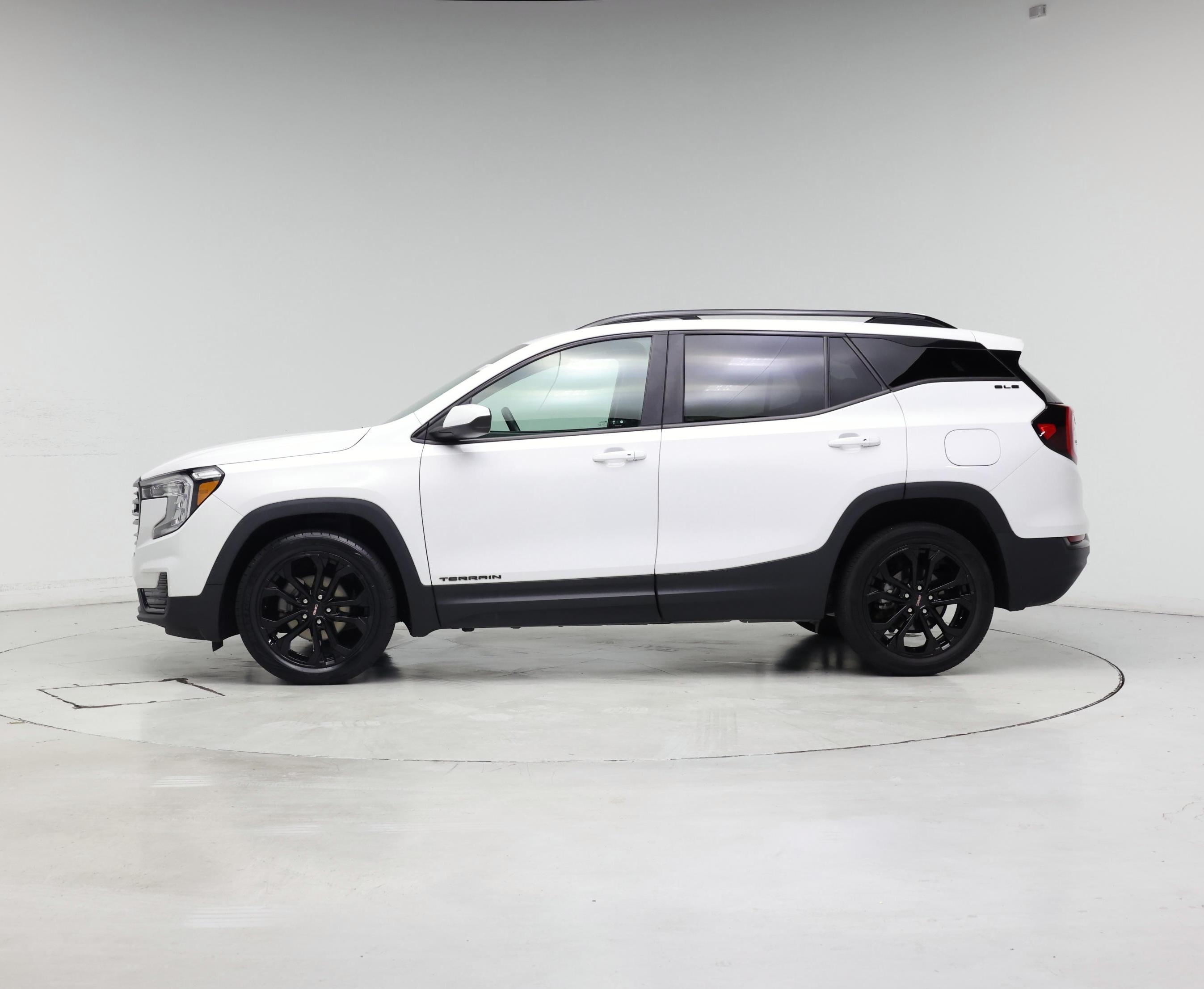 Thumbnail: 2022 GMC Terrain - 3