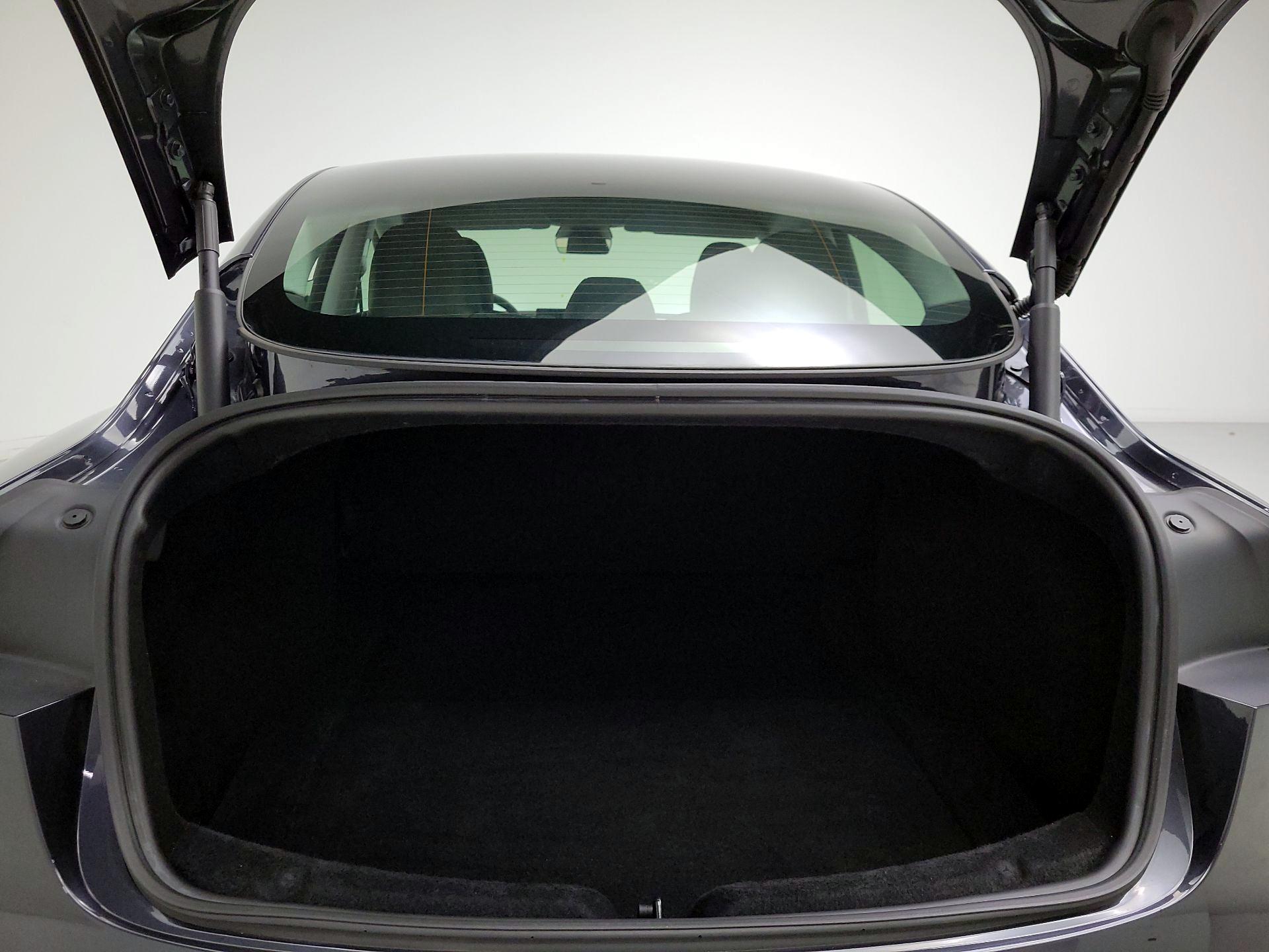 Thumbnail: 2025 Tesla Model 3 - 20
