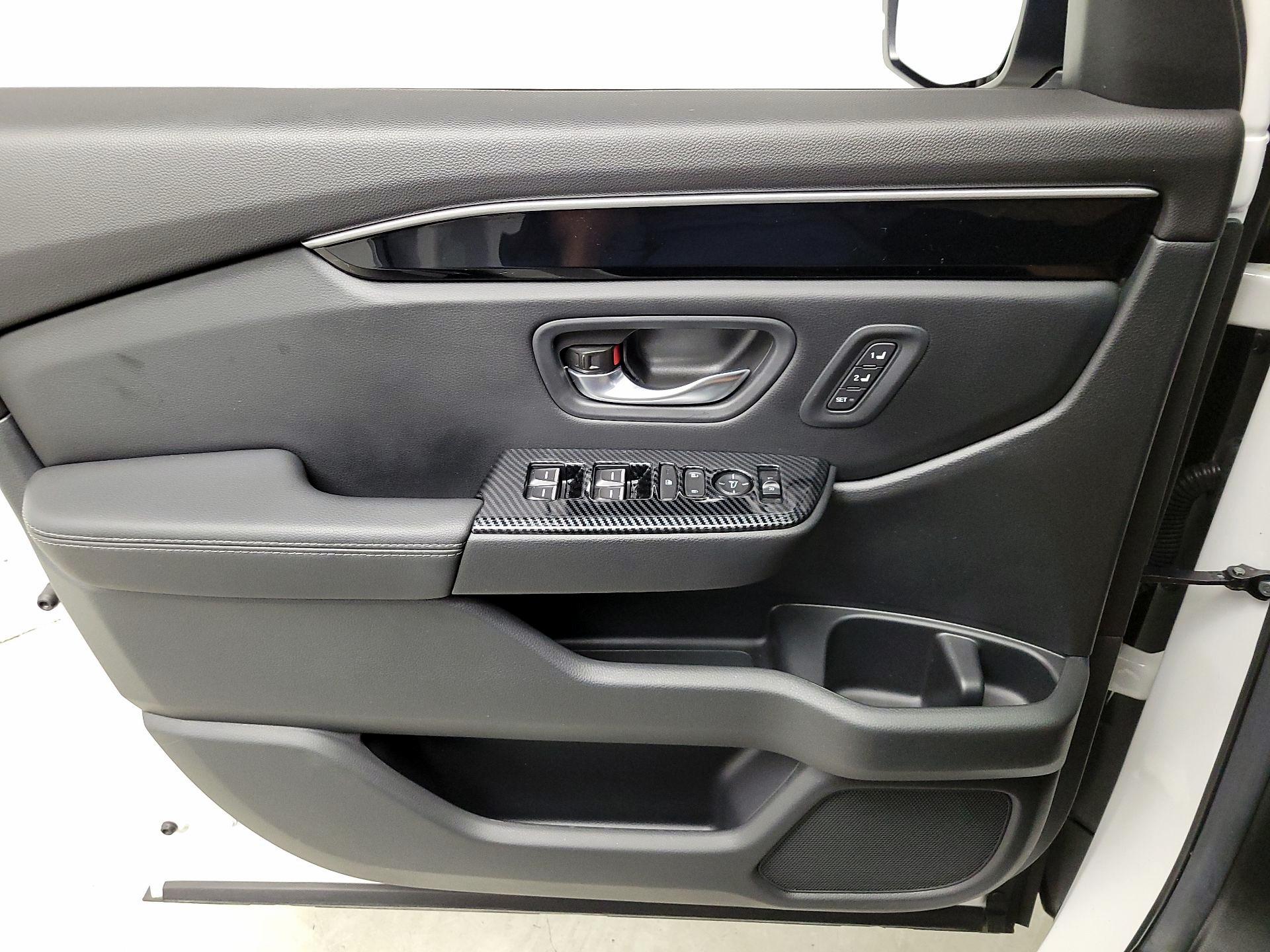 Thumbnail: 2025 Honda Pilot - 12