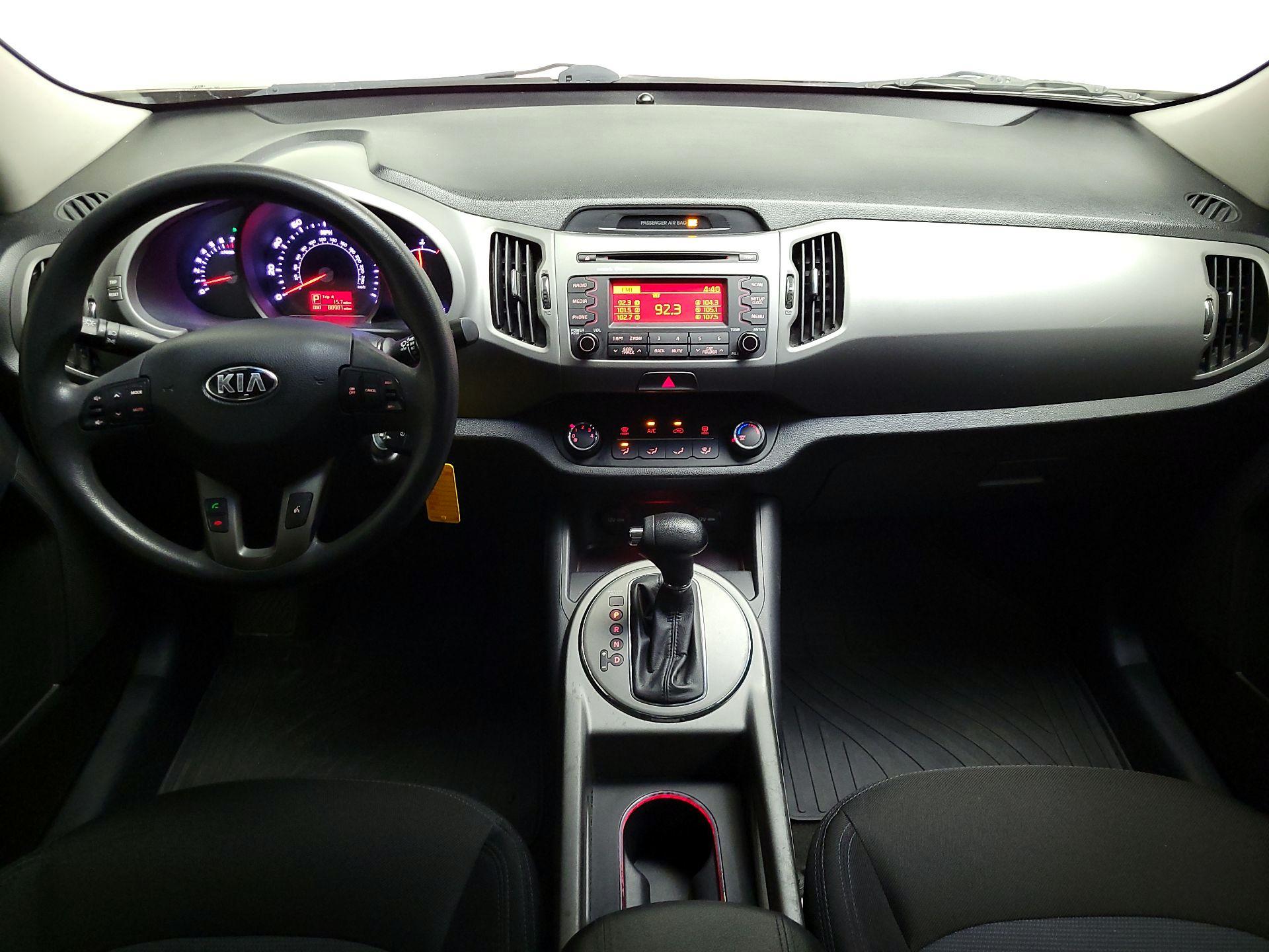 Thumbnail: 2015 Kia Sportage - 9