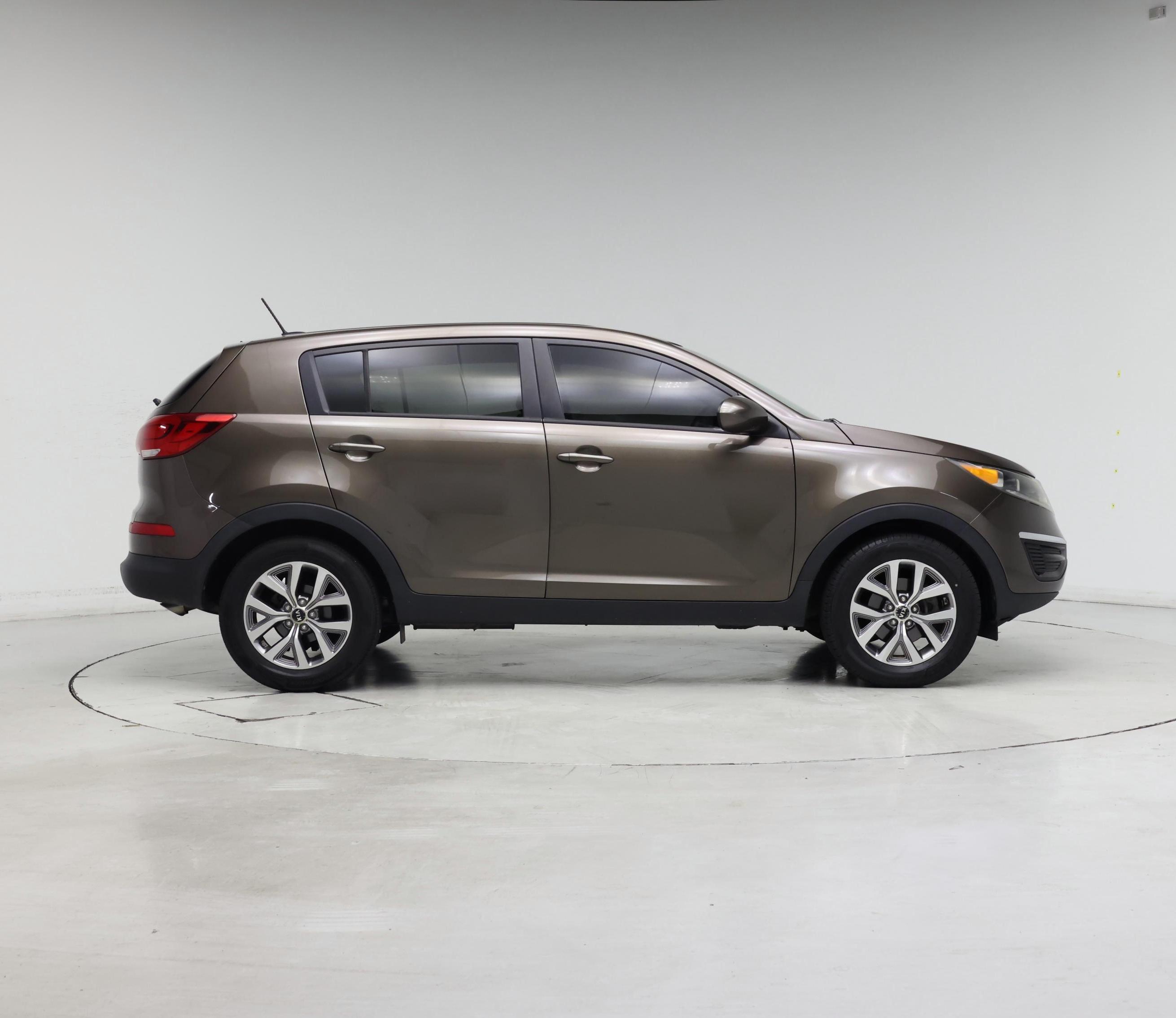 Thumbnail: 2015 Kia Sportage - 7