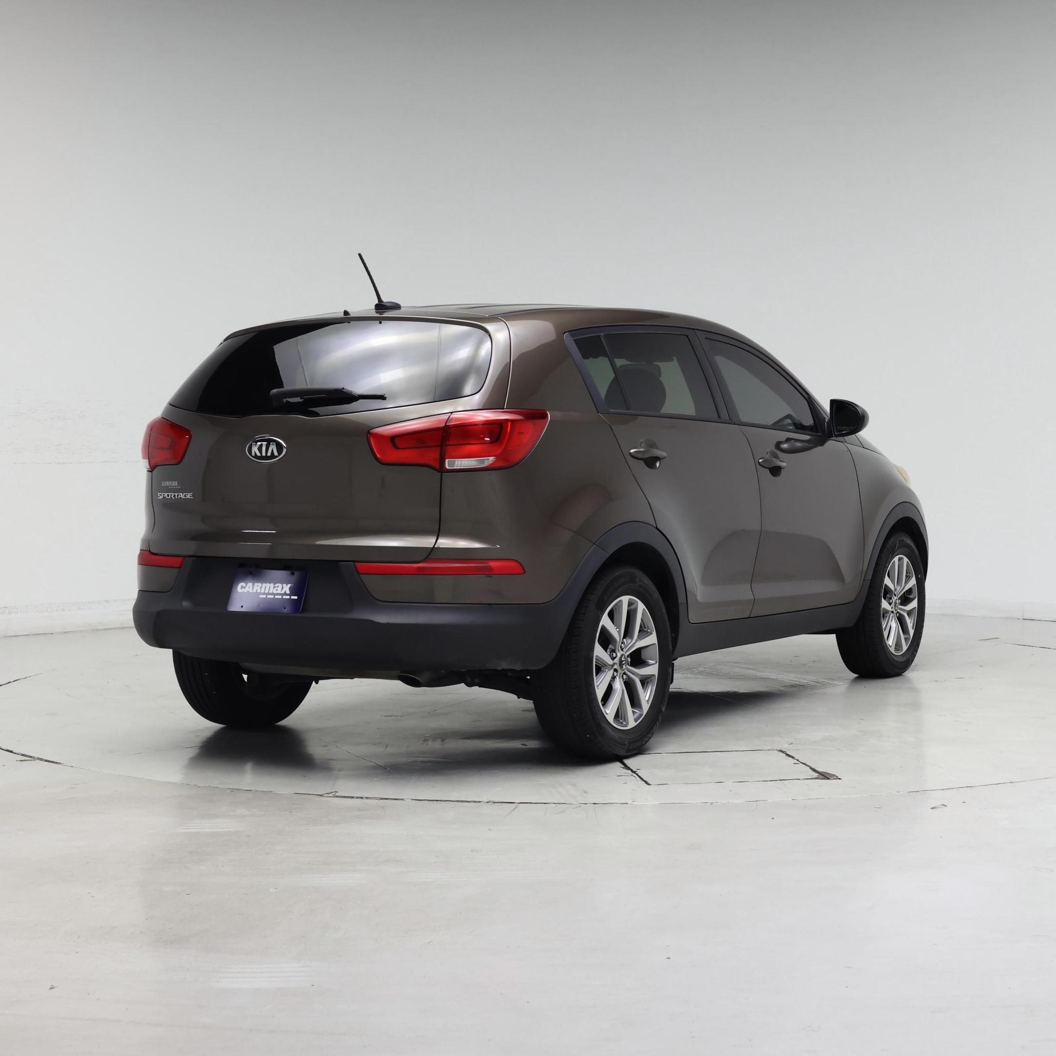 Thumbnail: 2015 Kia Sportage - 8