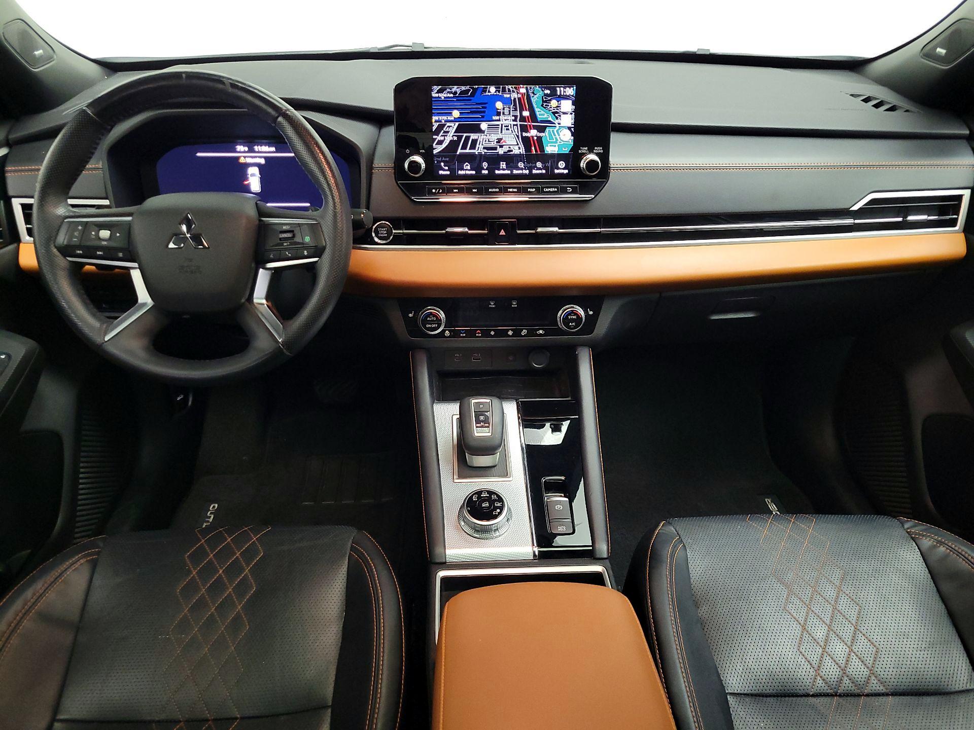 Thumbnail: 2022 Mitsubishi Outlander - 9