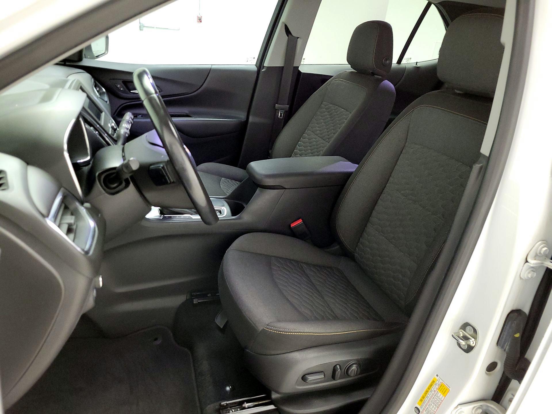 Thumbnail: 2020 Chevrolet Equinox - 11