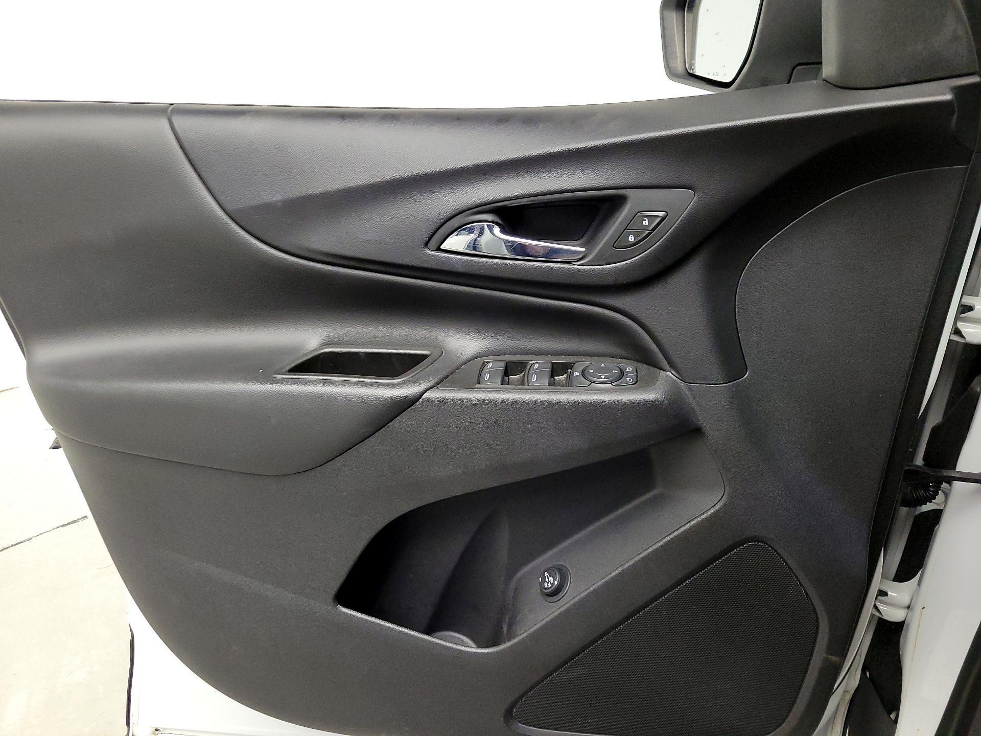 Thumbnail: 2020 Chevrolet Equinox - 12