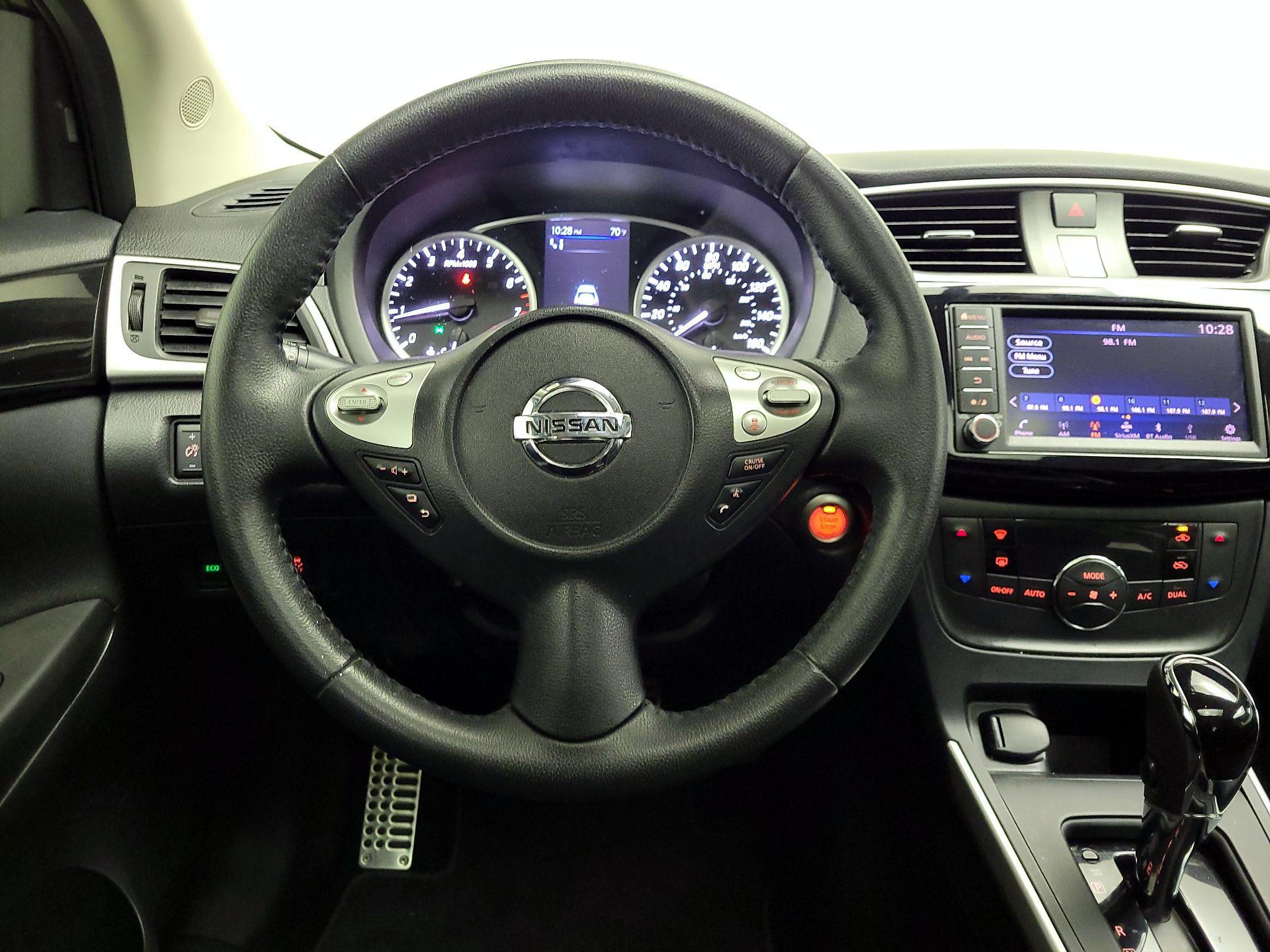 Thumbnail: 2019 Nissan Sentra - 10