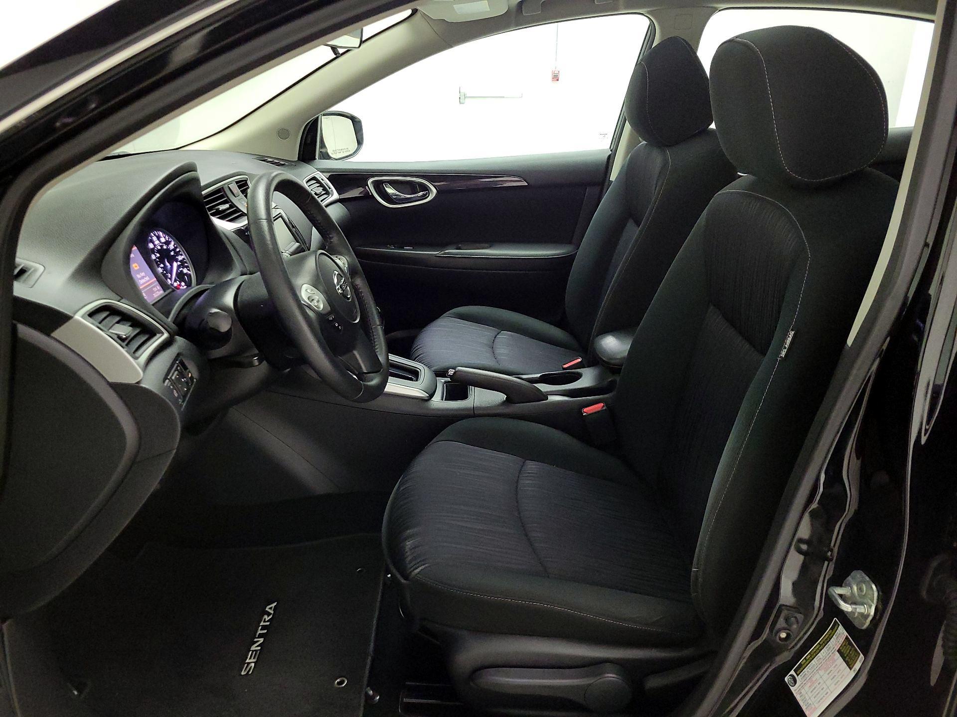 Thumbnail: 2019 Nissan Sentra - 11
