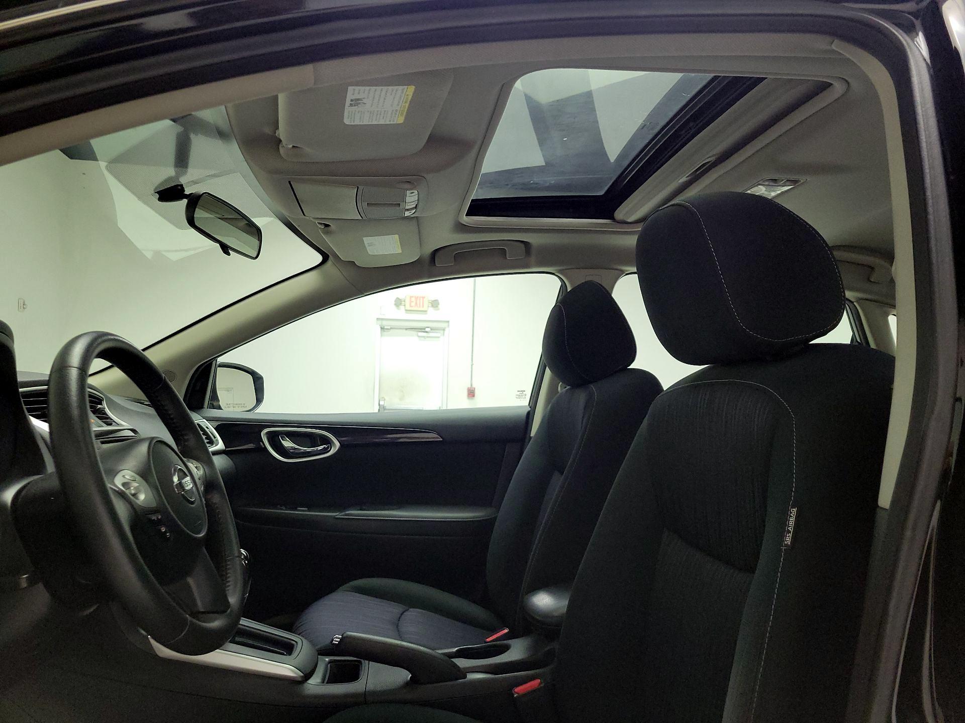 Thumbnail: 2019 Nissan Sentra - 19