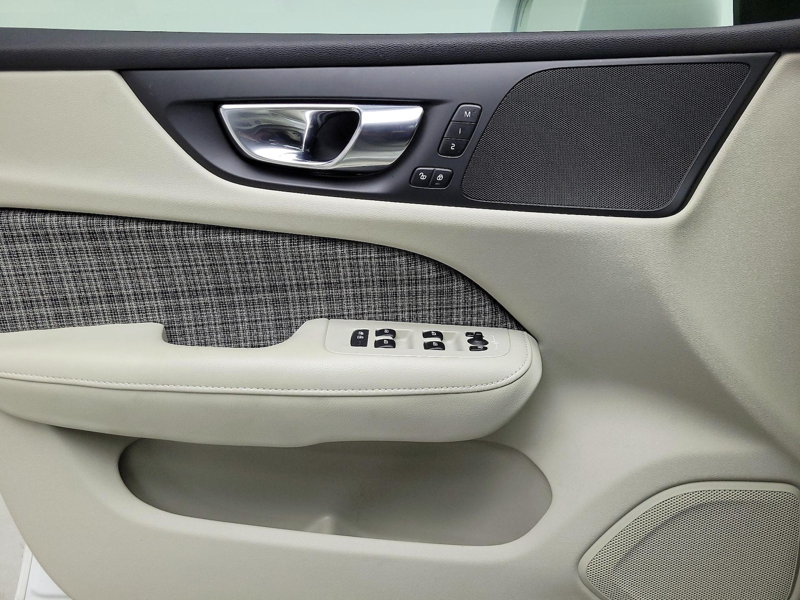 2021 Volvo S60 Momentum - Photo 13