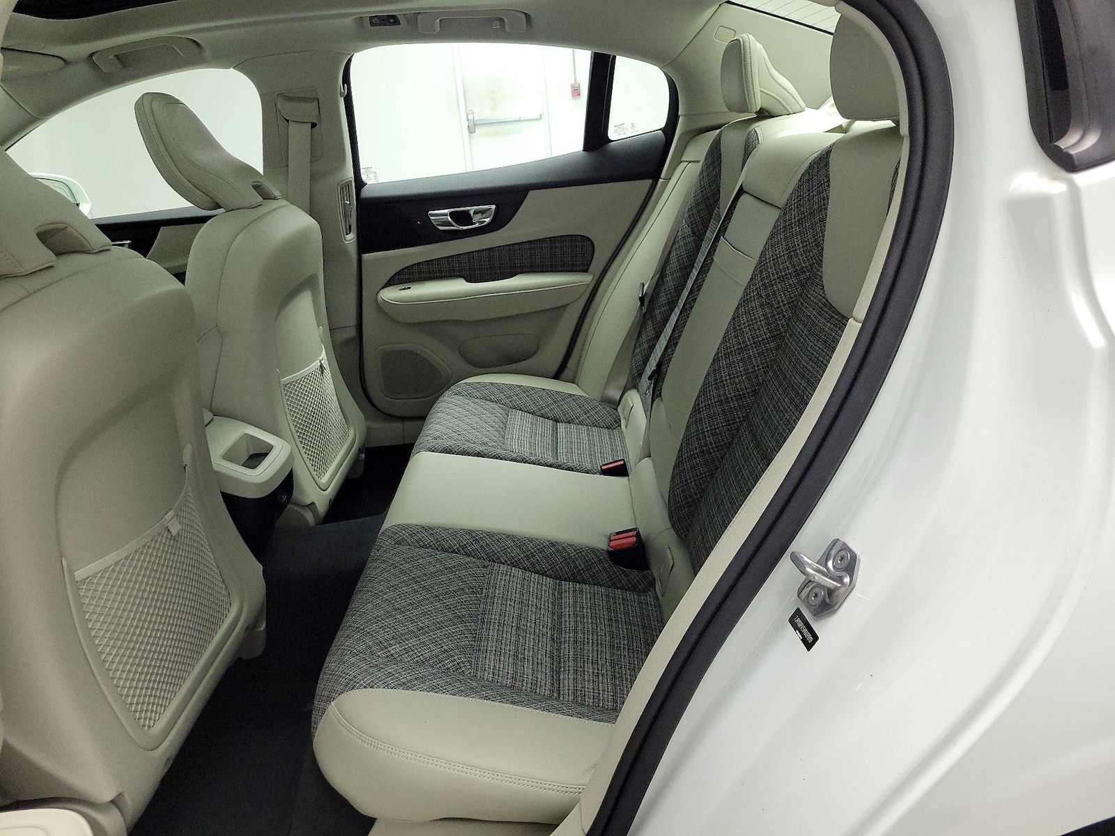 2021 Volvo S60 Momentum - Photo 22