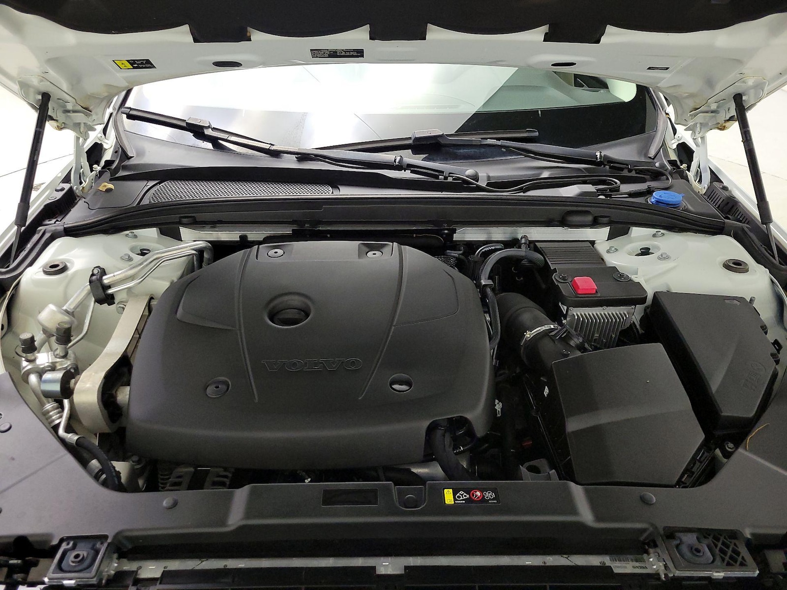 2021 Volvo S60 Momentum - Photo 24
