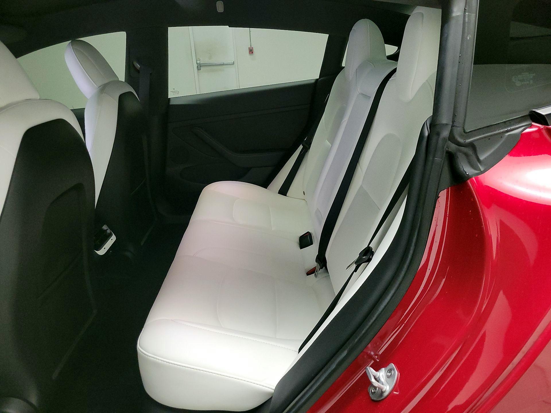 Thumbnail: 2022 Tesla Model 3 - 19