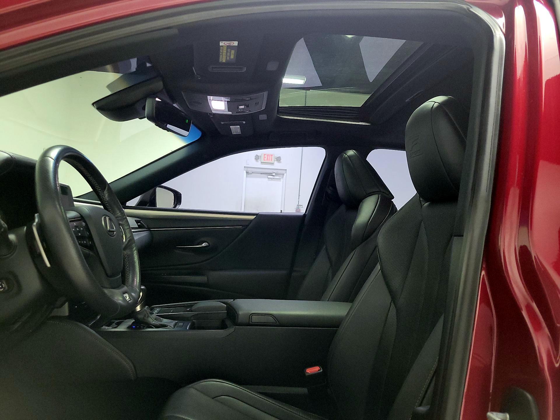 Thumbnail: 2019 Lexus ES - 19