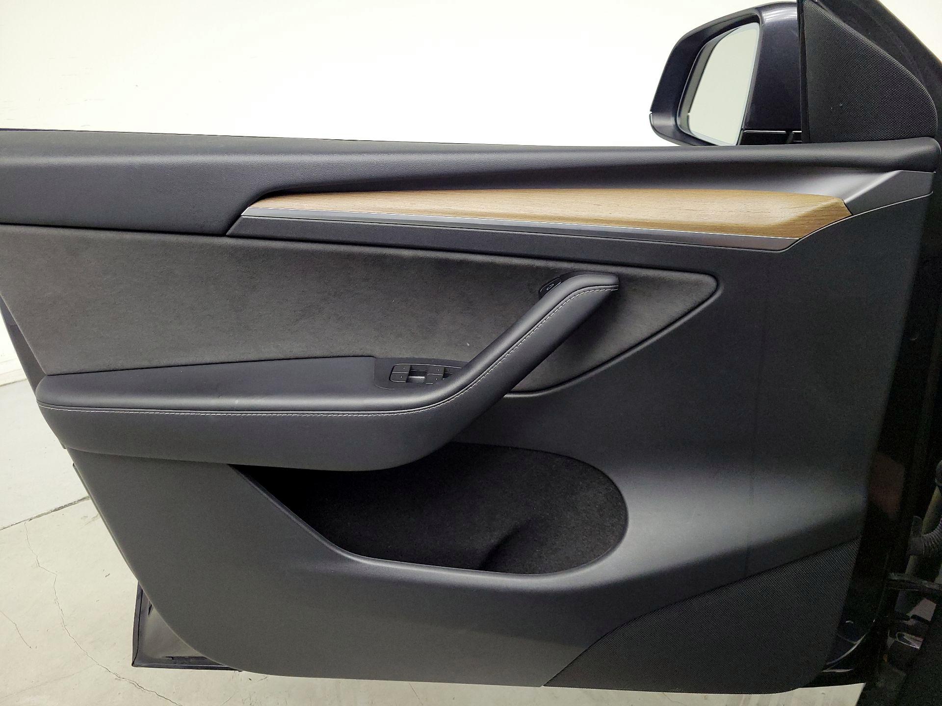 Thumbnail: 2024 Tesla Model Y - 12