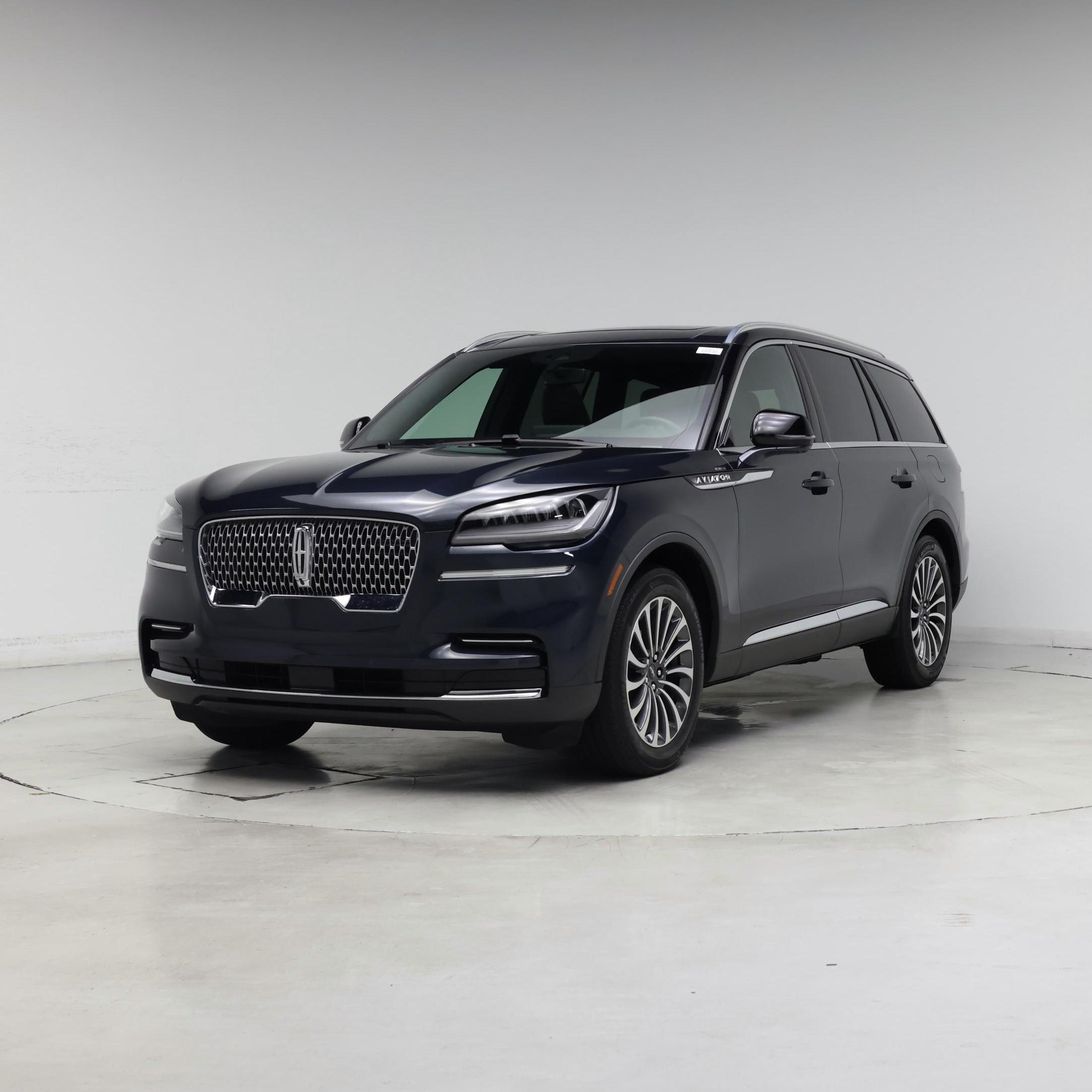 Thumbnail: 2024 Lincoln Aviator - 4