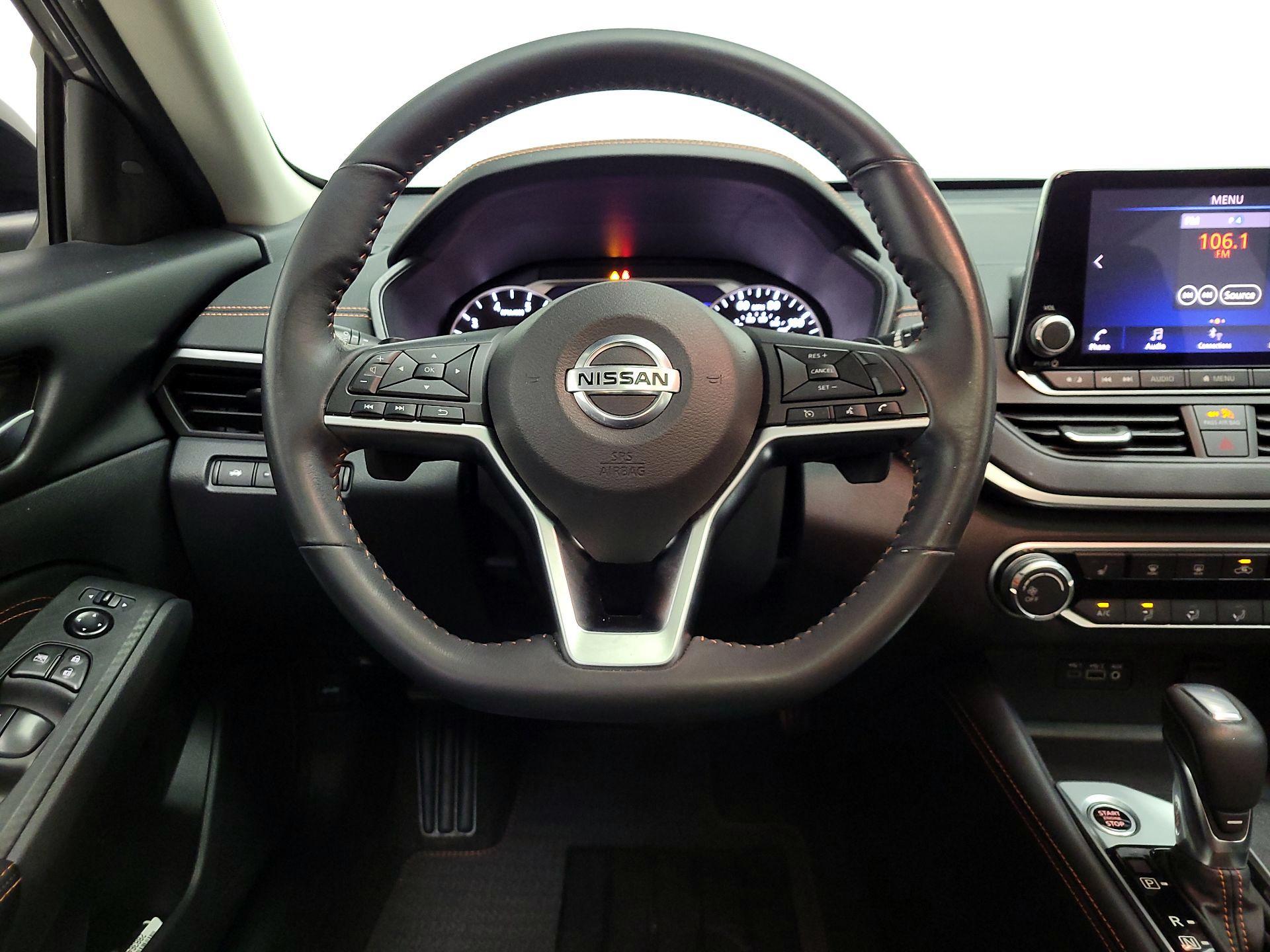 Thumbnail: 2022 Nissan Altima - 10