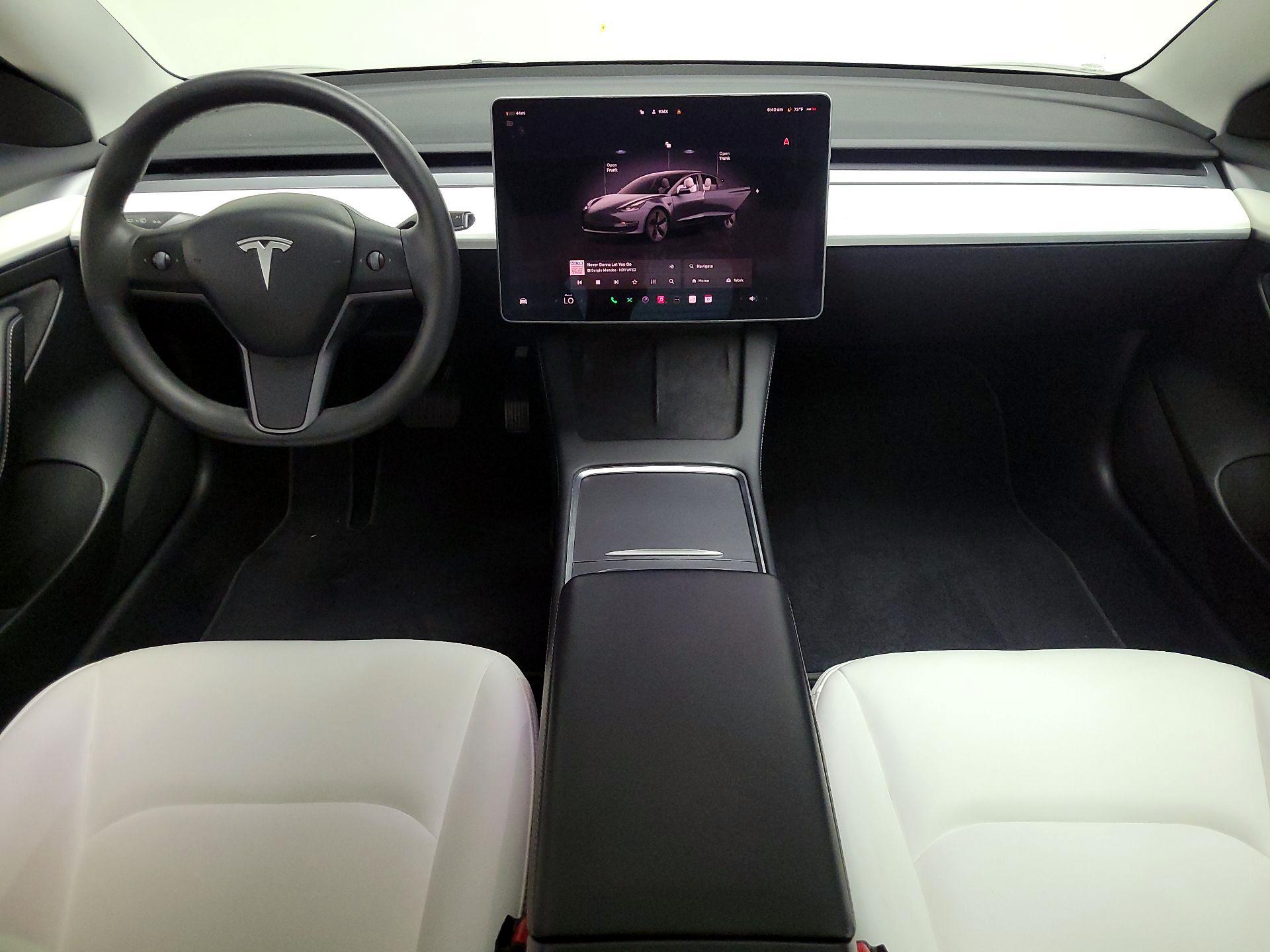 Thumbnail: 2023 Tesla Model 3 - 9