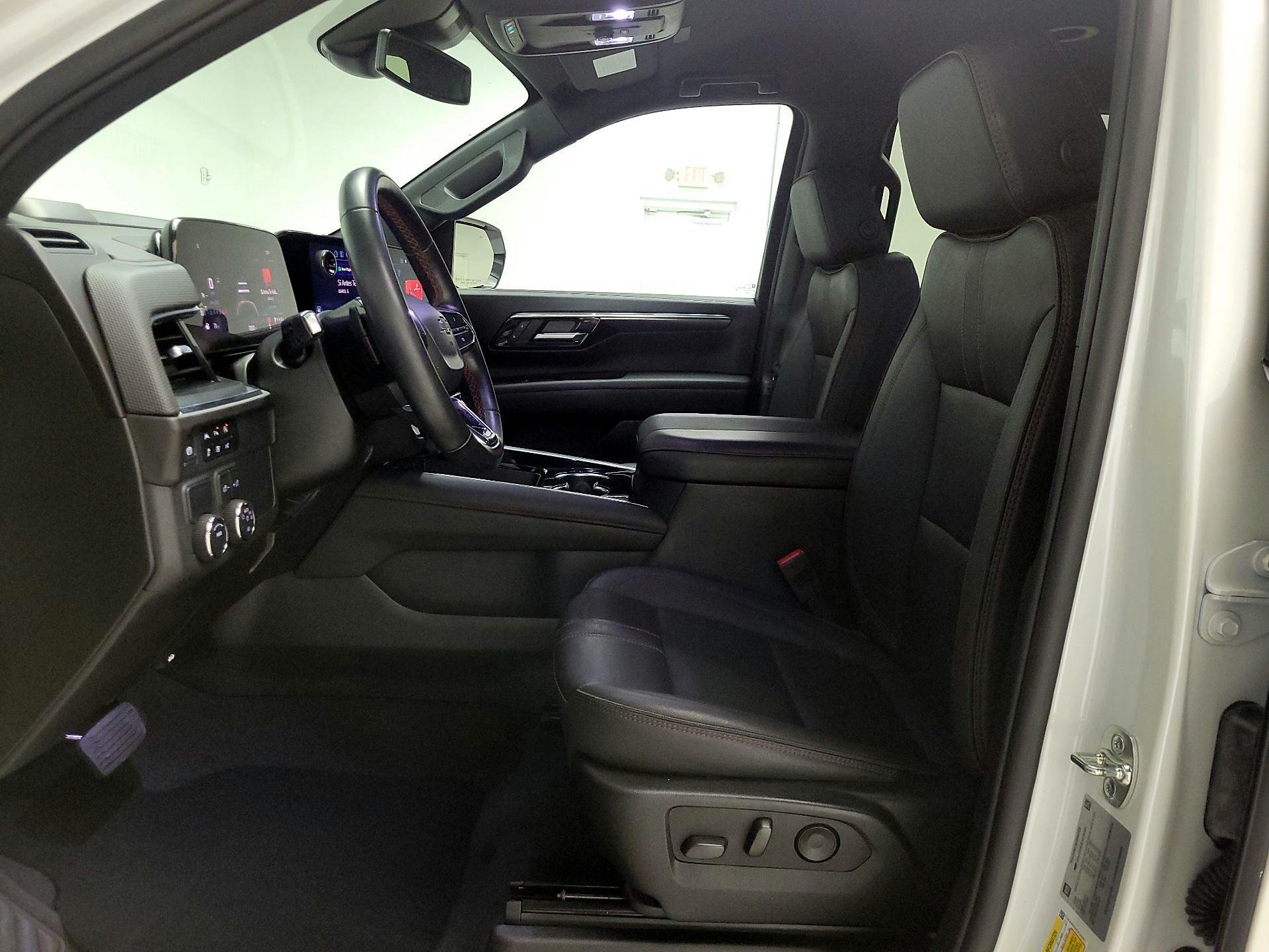 Thumbnail: 2025 Chevrolet Tahoe - 11
