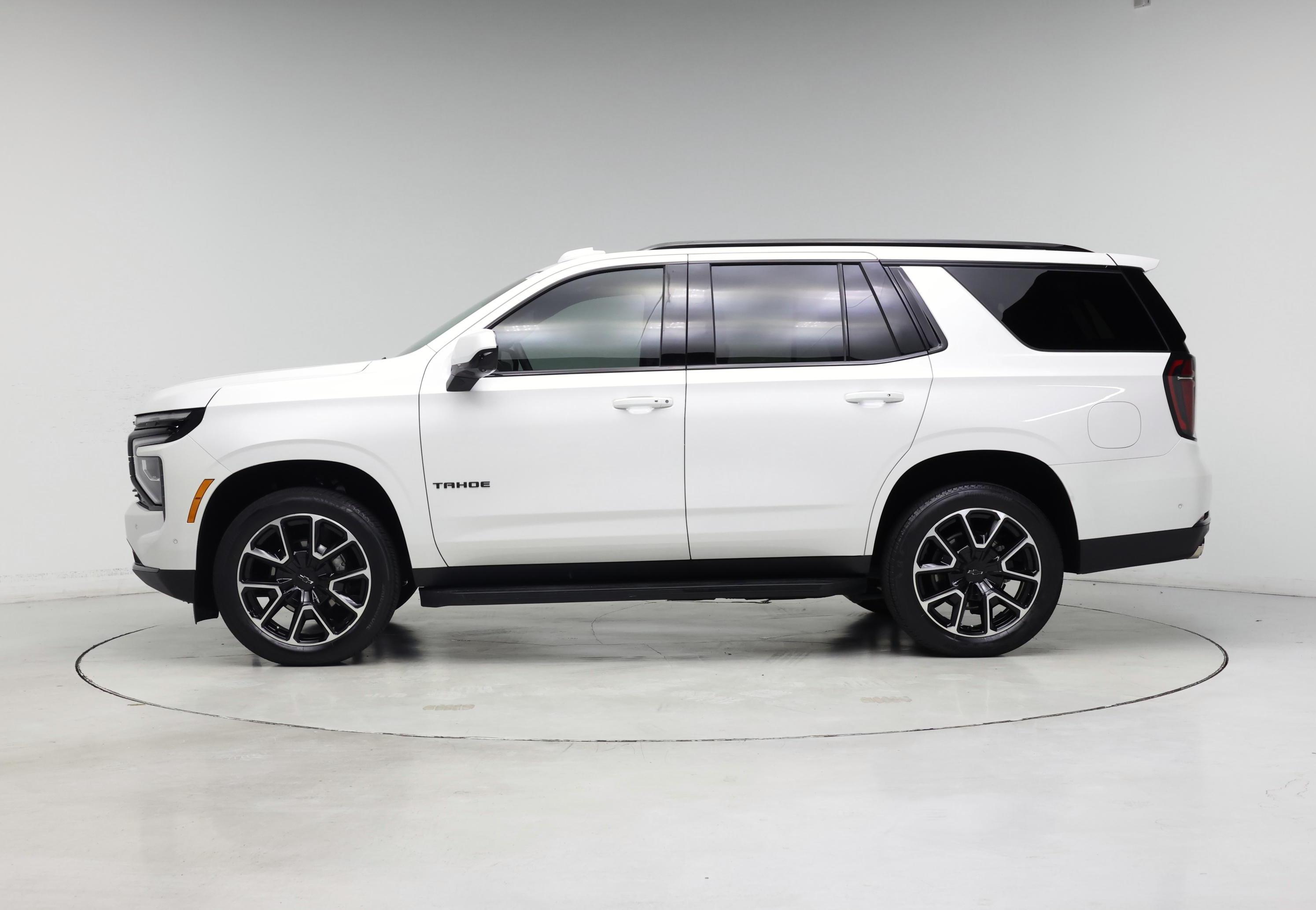 Thumbnail: 2025 Chevrolet Tahoe - 3